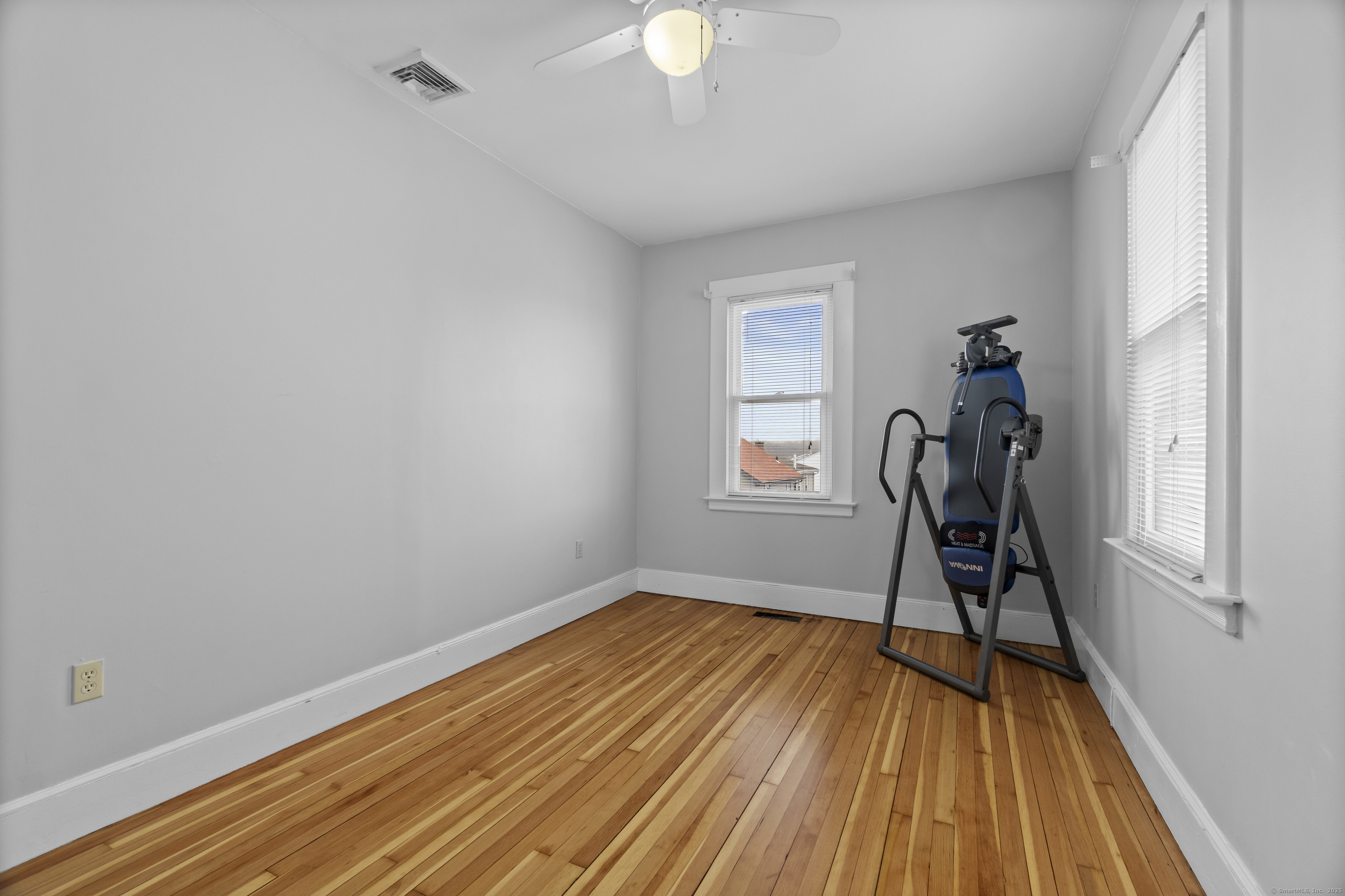 East Haven, Connecticut, 06512, United States, 4 Bedrooms Bedrooms, ,2 BathroomsBathrooms,Residential,For Sale,1939222