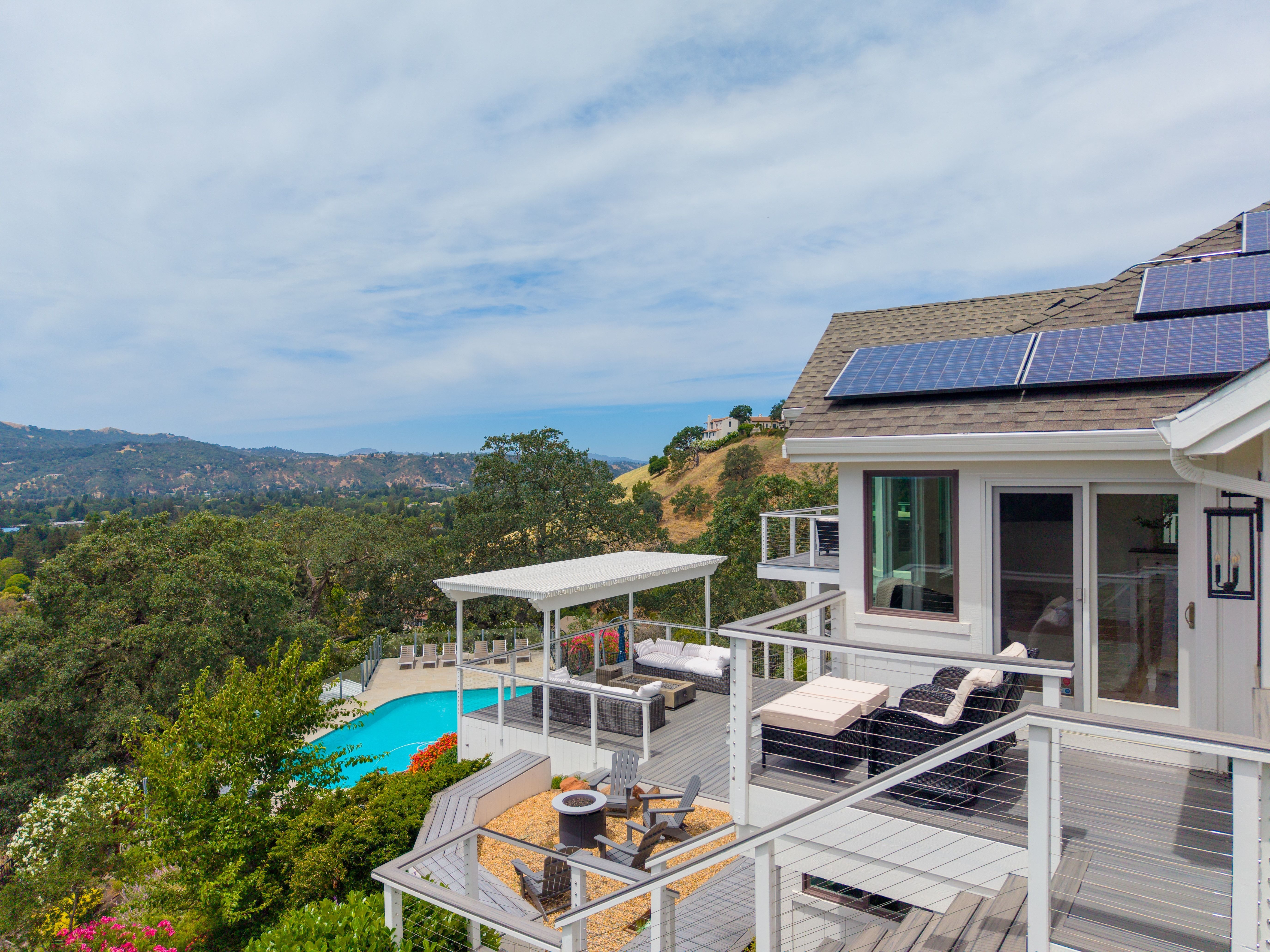  Sweeping Fairway Views Meet Rare Outdoor Living - 物件實景
