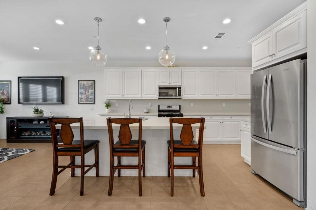 Chula Vista, California, 91913, United States, 4 Bedrooms Bedrooms, ,3 BathroomsBathrooms,Residential,For Sale,1941619