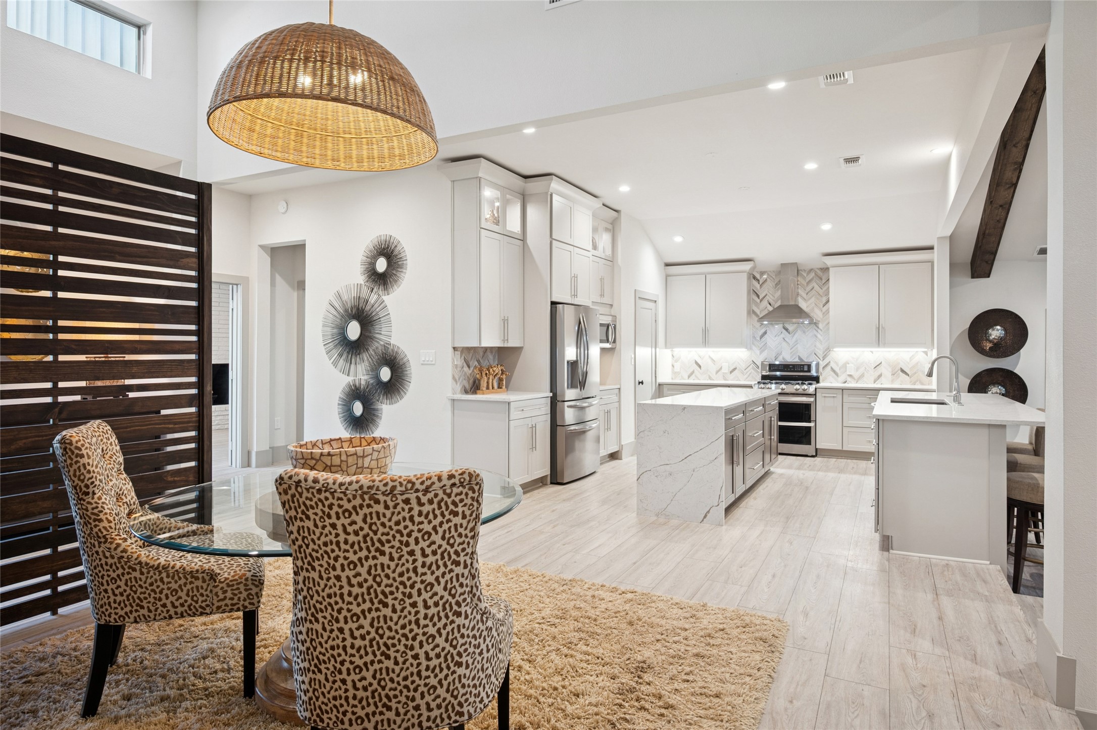 Highland Village, Texas, 75077, United States, 4 Bedrooms Bedrooms, ,3 BathroomsBathrooms,Residential,For Sale,1989492