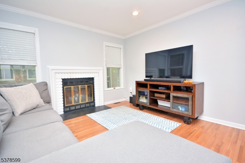 Bedminster Twp., New Jersey, 07921, United States, 3 Bedrooms Bedrooms, ,4 BathroomsBathrooms,Residential,For Sale,1989637