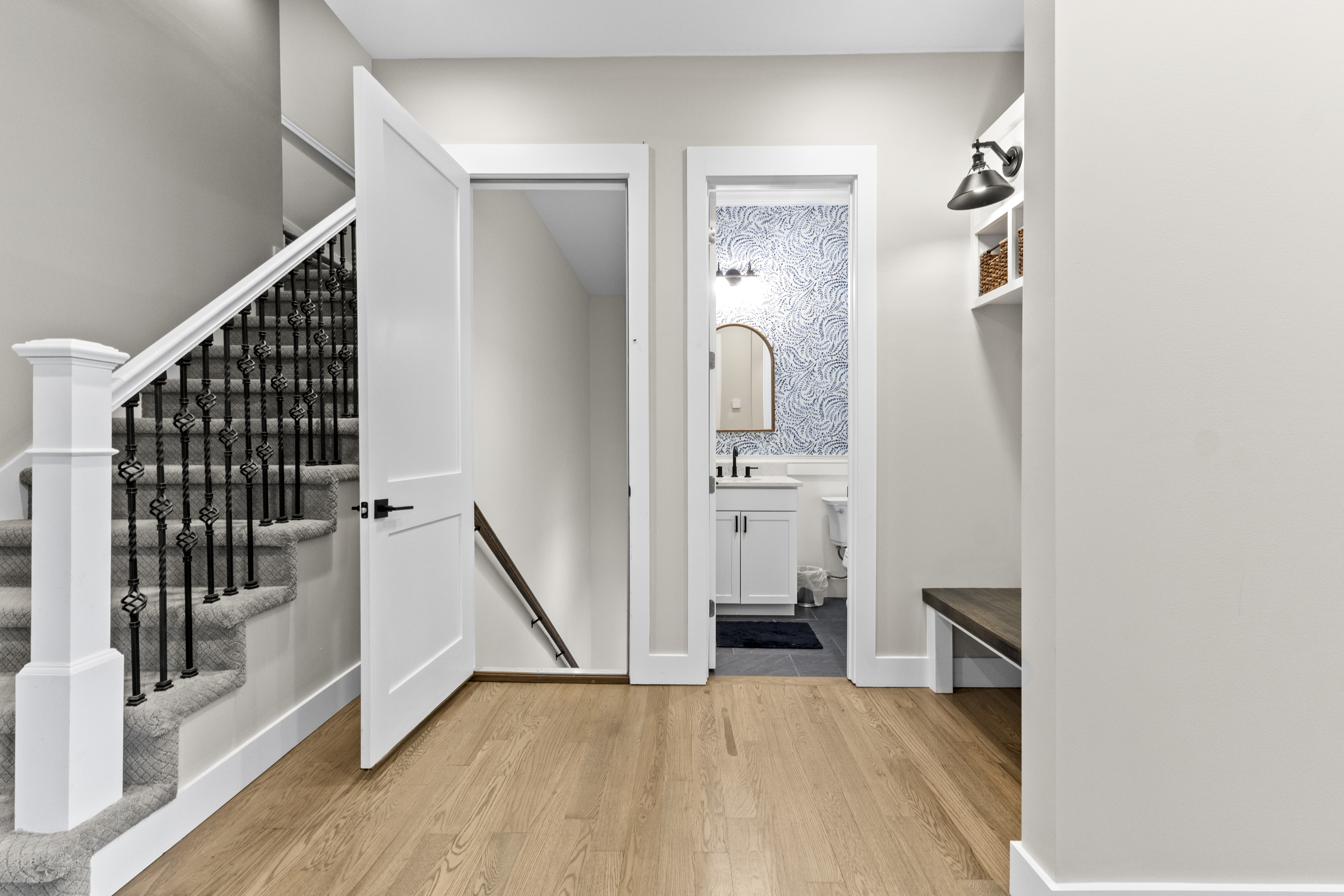 Huntington, West Virginia, 25701, United States, 6 Bedrooms Bedrooms, ,6 BathroomsBathrooms,Residential,For Sale,1977823