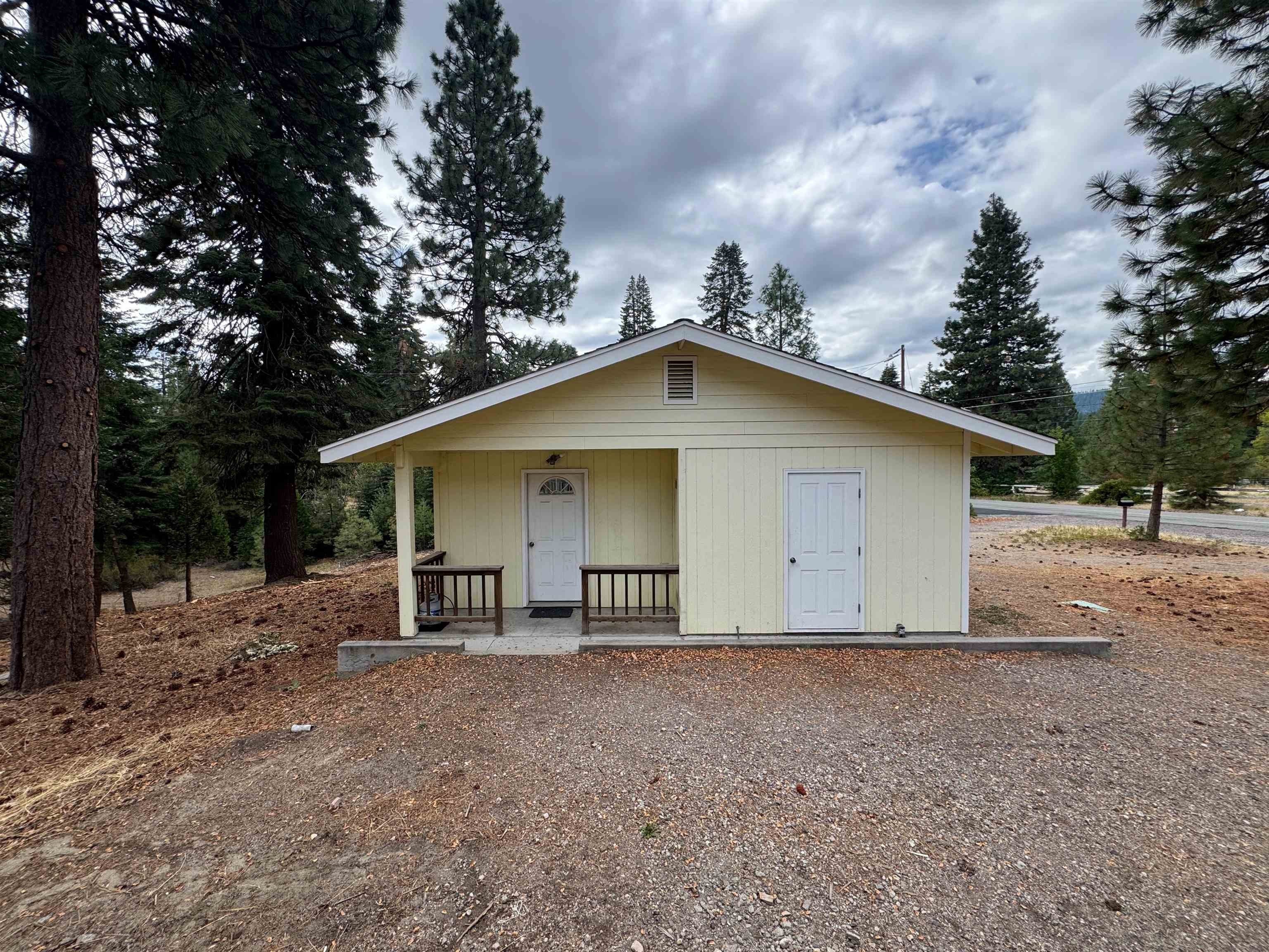 Mt Shasta, California, 96067, United States, 3 Bedrooms Bedrooms, ,2 BathroomsBathrooms,Residential,For Sale,1974393