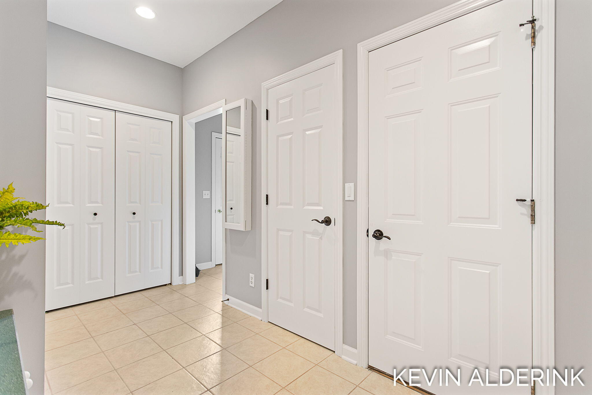 Holland, Michigan, 49423, United States, 5 Bedrooms Bedrooms, ,6 BathroomsBathrooms,Residential,For Sale,1908237
