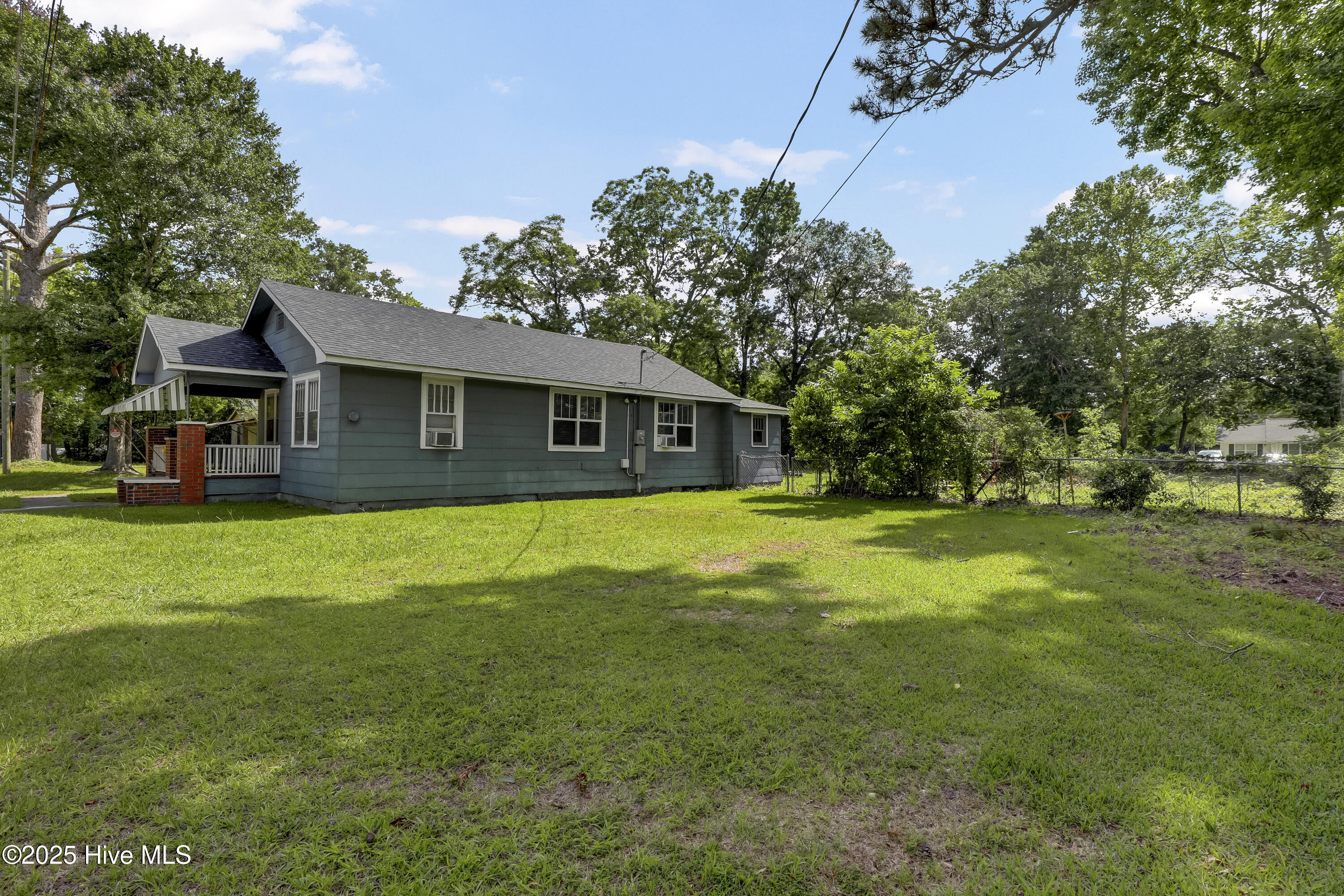 Wilmington, North Carolina, 28405, United States, 3 Bedrooms Bedrooms, ,1 BathroomBathrooms,Residential,For Sale,1866331