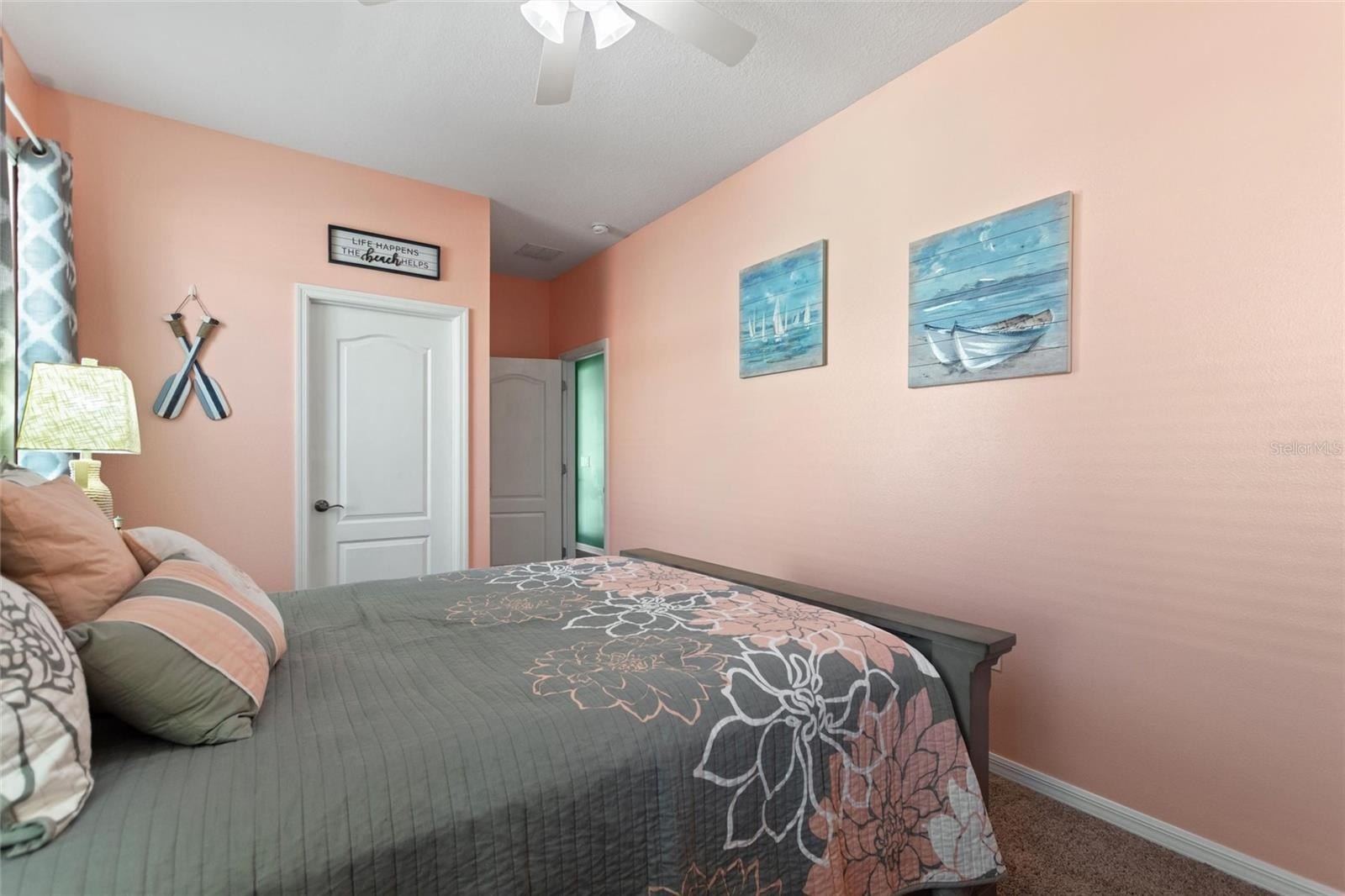 AUBURNDALE, Florida, 33823, United States, 5 Bedrooms Bedrooms, ,5 BathroomsBathrooms,Residential,For Sale,1986097