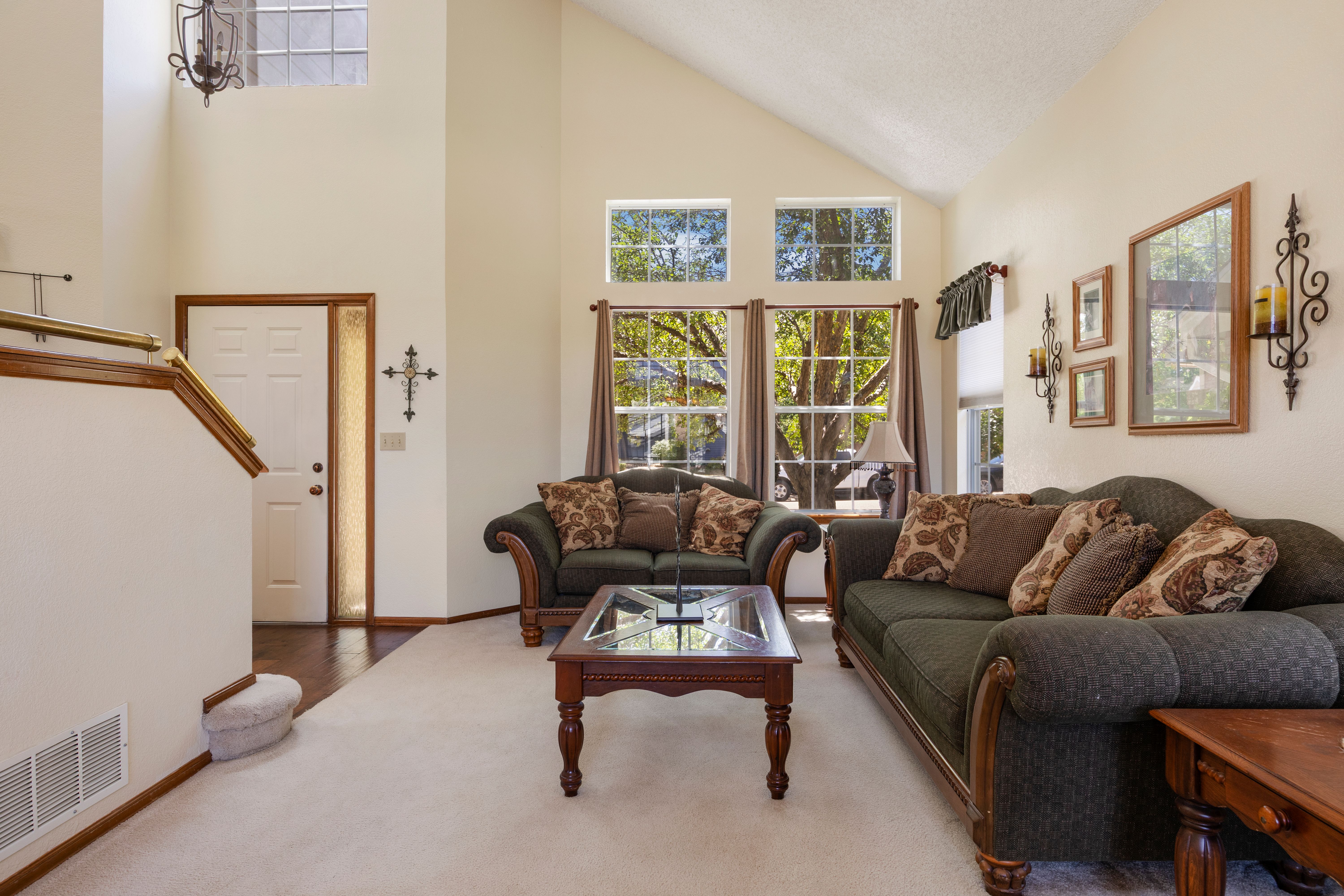  Wonderful 2 Story with finished walk-out basement. - 物件實景