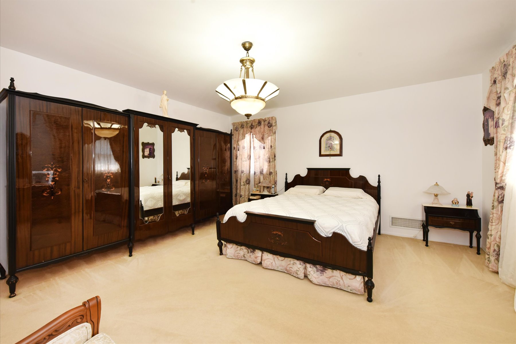  57-46 262nd Street, Little Neck, NY, 11362 - 物件實景