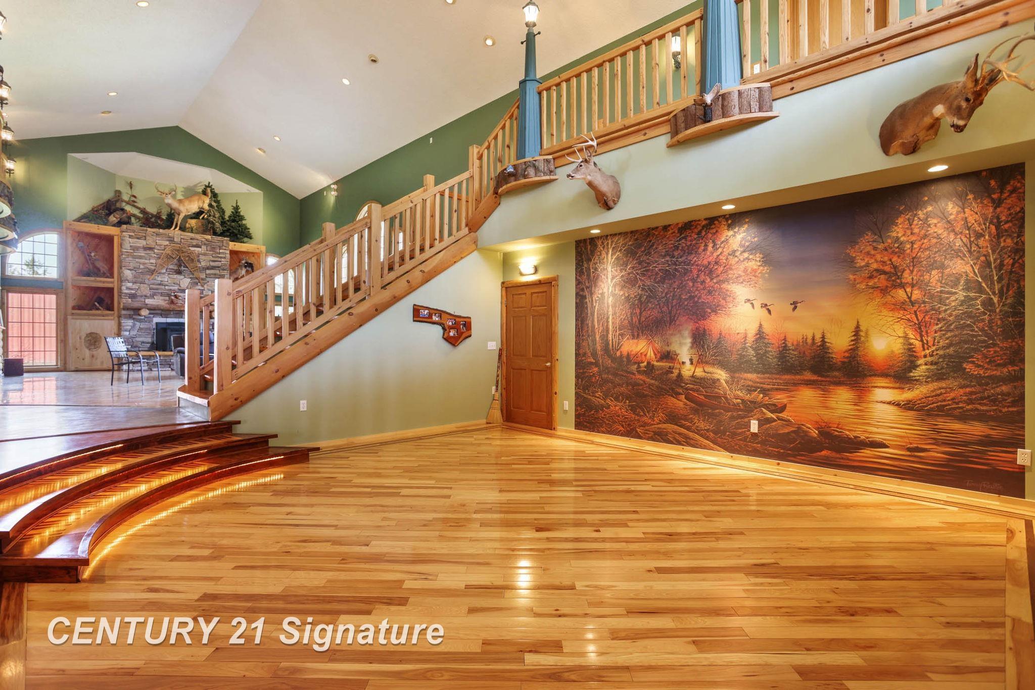 Hemlock, Michigan, 48626, United States, 6 Bedrooms Bedrooms, ,5 BathroomsBathrooms,Residential,For Sale,1984080