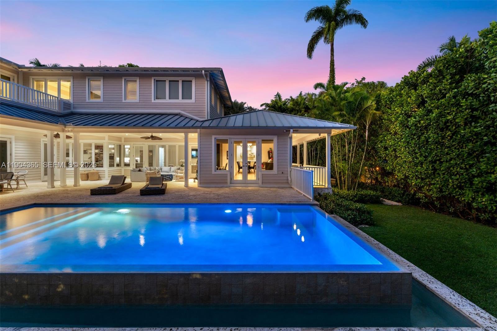 Miami Beach, Florida, 33140, United States, 4 Bedrooms Bedrooms, ,6 BathroomsBathrooms,Residential,For Sale,1992066