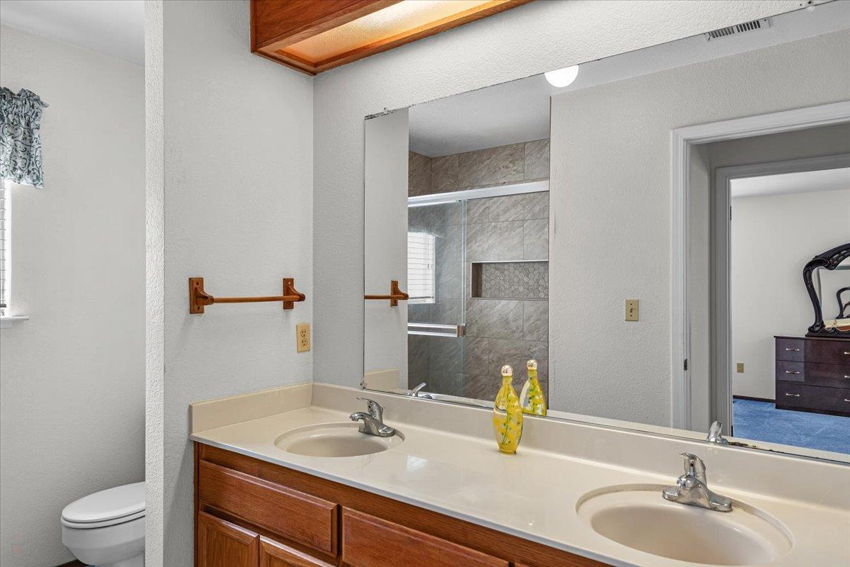 Ceres, California, 95307, United States, 4 Bedrooms Bedrooms, ,3 BathroomsBathrooms,Residential,For Sale,1938445
