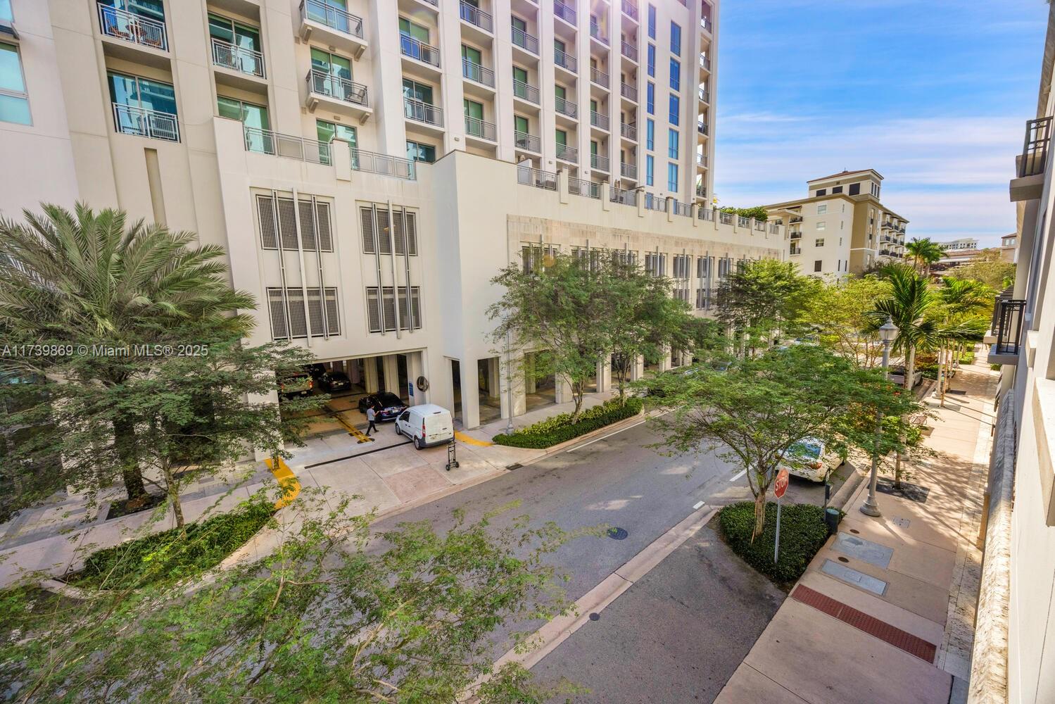 Coral Gables, Florida, 33146, United States, 1 Bedroom Bedrooms, ,1 BathroomBathrooms,Residential,For Sale,1934394