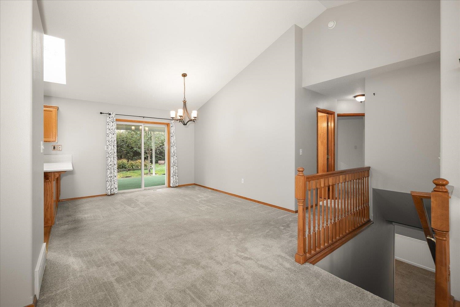 Spokane, Washington, 99212, United States, 6 Bedrooms Bedrooms, ,3 BathroomsBathrooms,Residential,For Sale,2000557