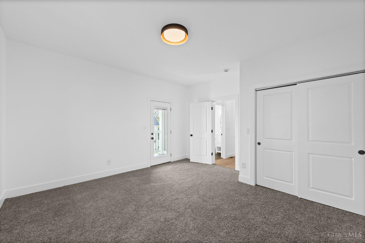 Cincinnati, Ohio, 45207, United States, 3 Bedrooms Bedrooms, ,3 BathroomsBathrooms,Residential,For Sale,1993082