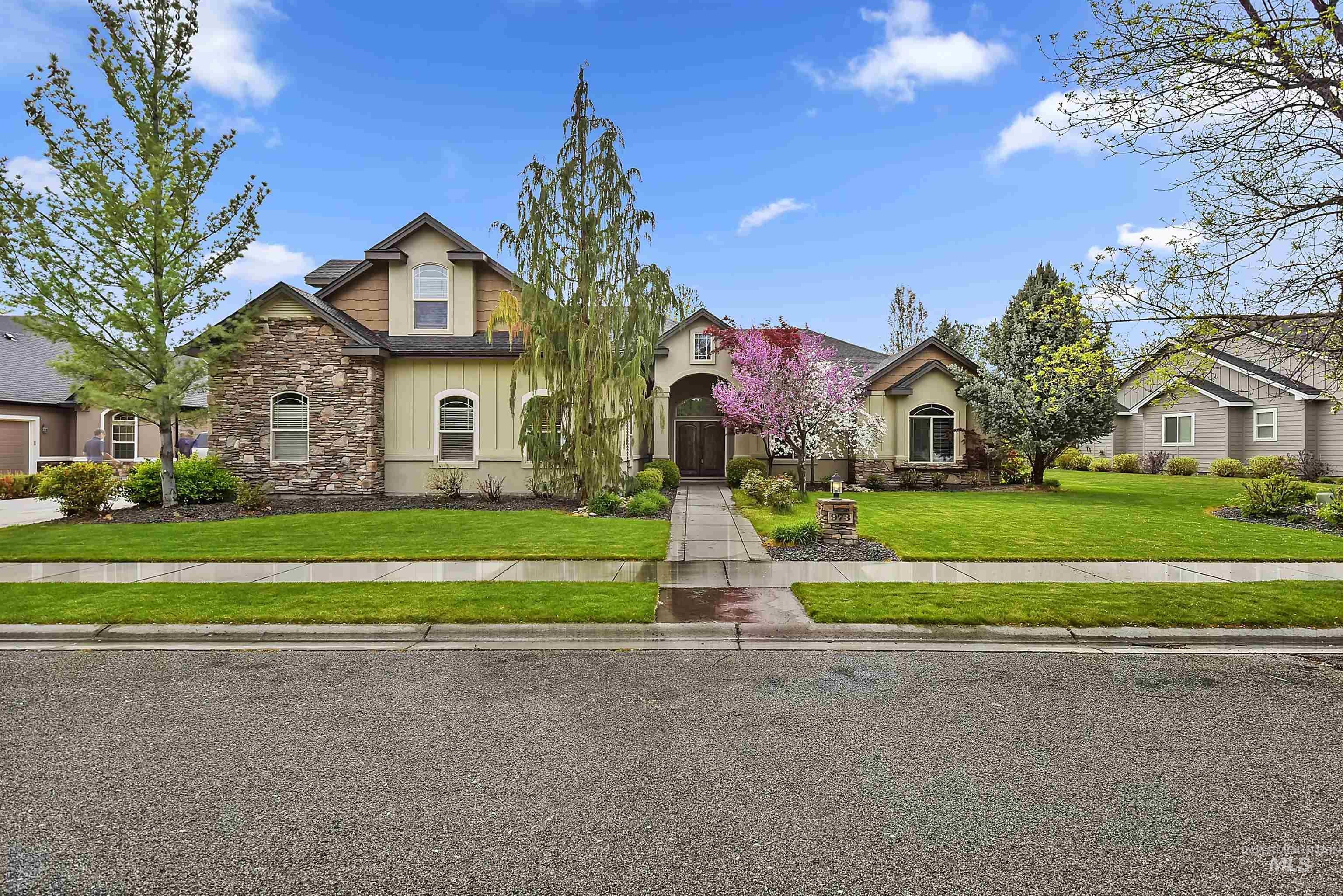 973 N Grey Pebble Way, Eagle, Idaho, 83616, United States, 5 Bedrooms Bedrooms, ,4 BathroomsBathrooms,Residential,For Sale,973 N Grey Pebble Way,1616234