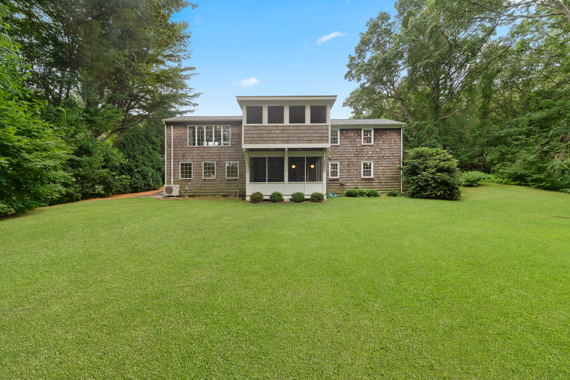 Westerly, Rhode Island, 02891, United States, 3 Bedrooms Bedrooms, ,2 BathroomsBathrooms,Residential,For Sale,1898536