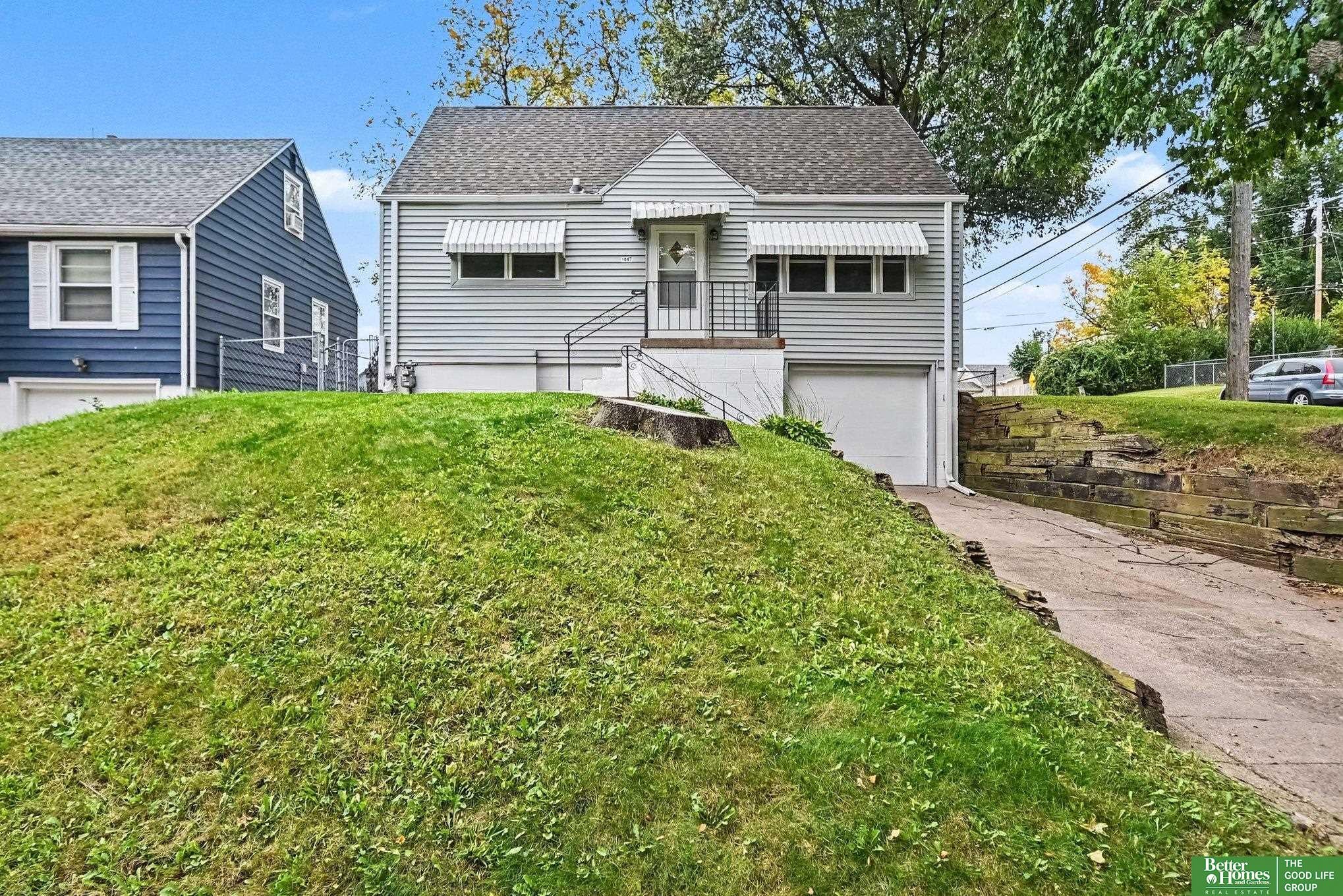 49th St, Omaha, NE 68106