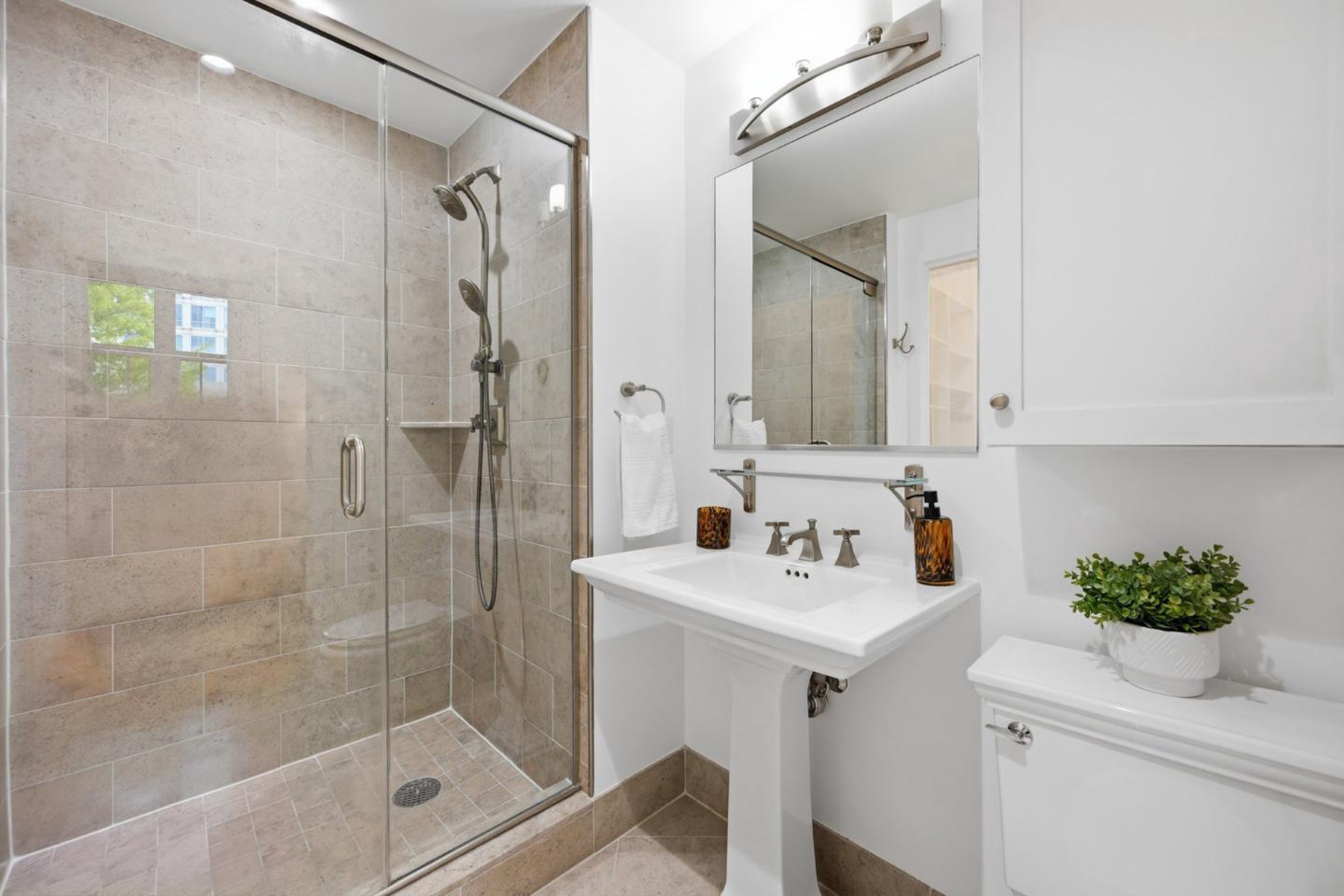 4301 Military Road NW, Washington, DC, 20015 - 物件實景