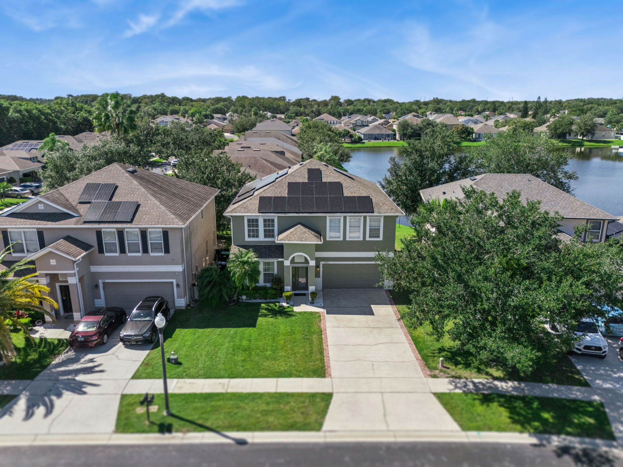 Orlando, Florida, 32825, United States, 5 Bedrooms Bedrooms, ,4 BathroomsBathrooms,Residential,For Sale,1980757