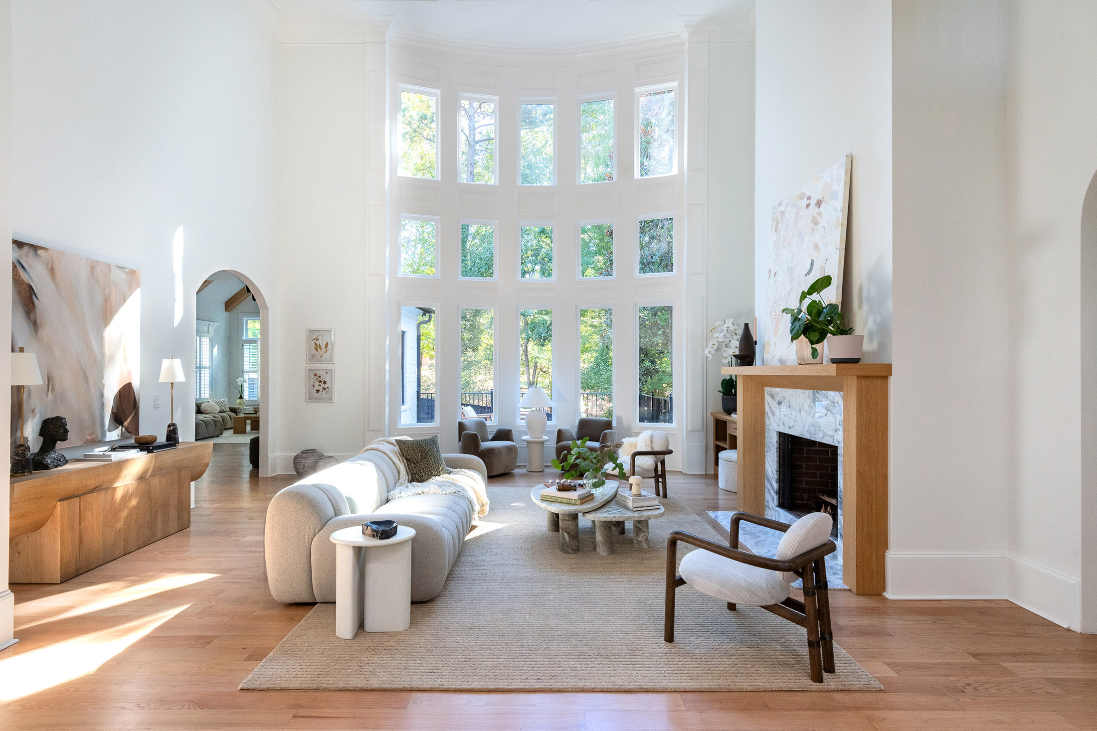  Exceptional Estate Combines Modern Luxury and Timeless Elegance - 物件實景
