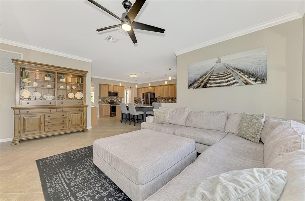 Venice, Florida, 34293, United States, 5 Bedrooms Bedrooms, ,3 BathroomsBathrooms,Residential,For Sale,1705065