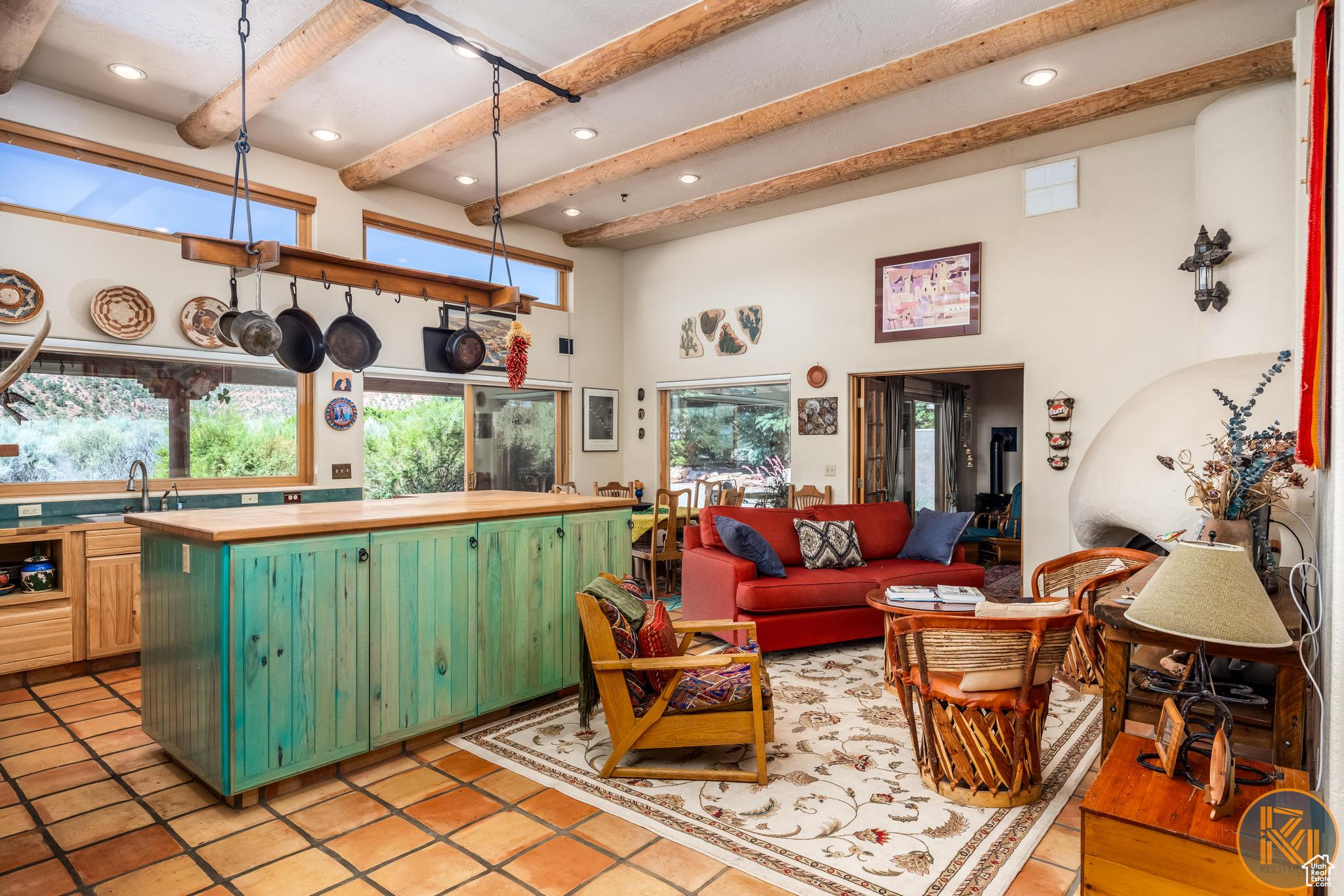 Kanab, Utah, 84741, United States, 2 Bedrooms Bedrooms, ,3 BathroomsBathrooms,Residential,For Sale,1903679
