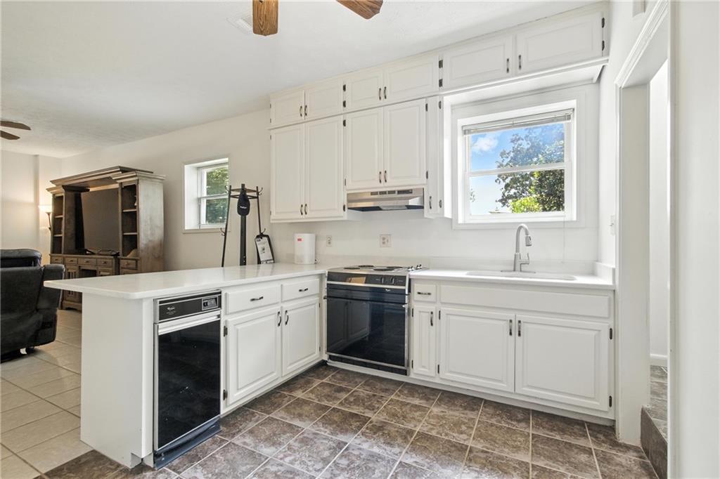 Lawrenceville, Georgia, 30045, United States, 4 Bedrooms Bedrooms, ,3 BathroomsBathrooms,Residential,For Sale,1941302