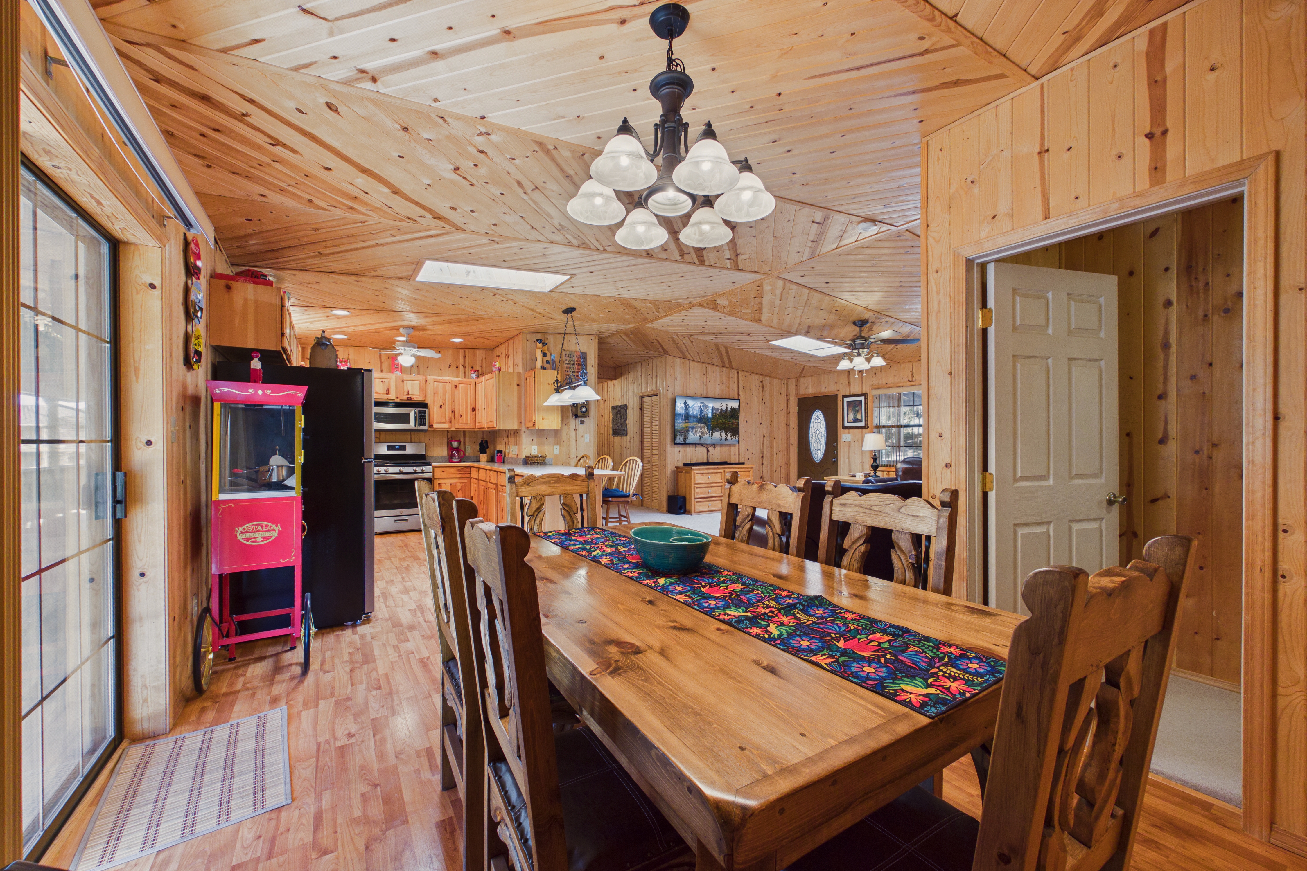 Alto, New Mexico, 88312, United States, 3 Bedrooms Bedrooms, ,2 BathroomsBathrooms,Residential,For Sale,2044418