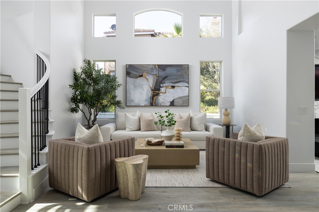 Huntington Beach, California, 92648, United States, 5 Bedrooms Bedrooms, ,1 BathroomBathrooms,Residential,For Sale,1732032