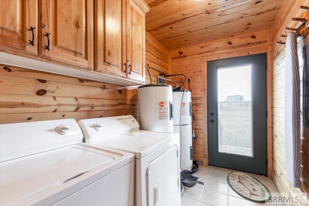 ISLAND PARK, Idaho, 83429, United States, 5 Bedrooms Bedrooms, ,3 BathroomsBathrooms,Residential,For Sale,1923519