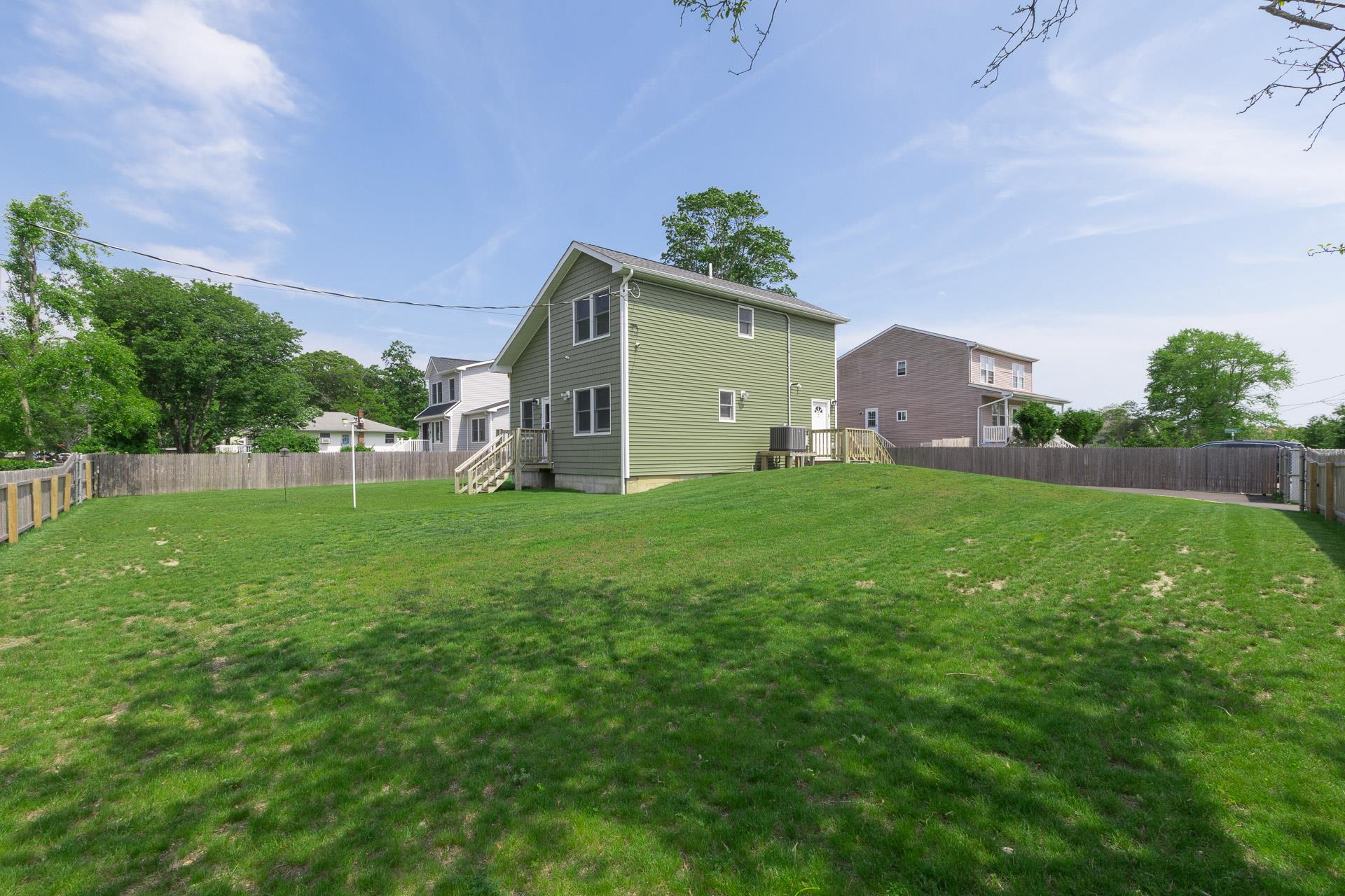 Shirley, New York, 11967, United States, 3 Bedrooms Bedrooms, ,2 BathroomsBathrooms,Residential,For Sale,1761697