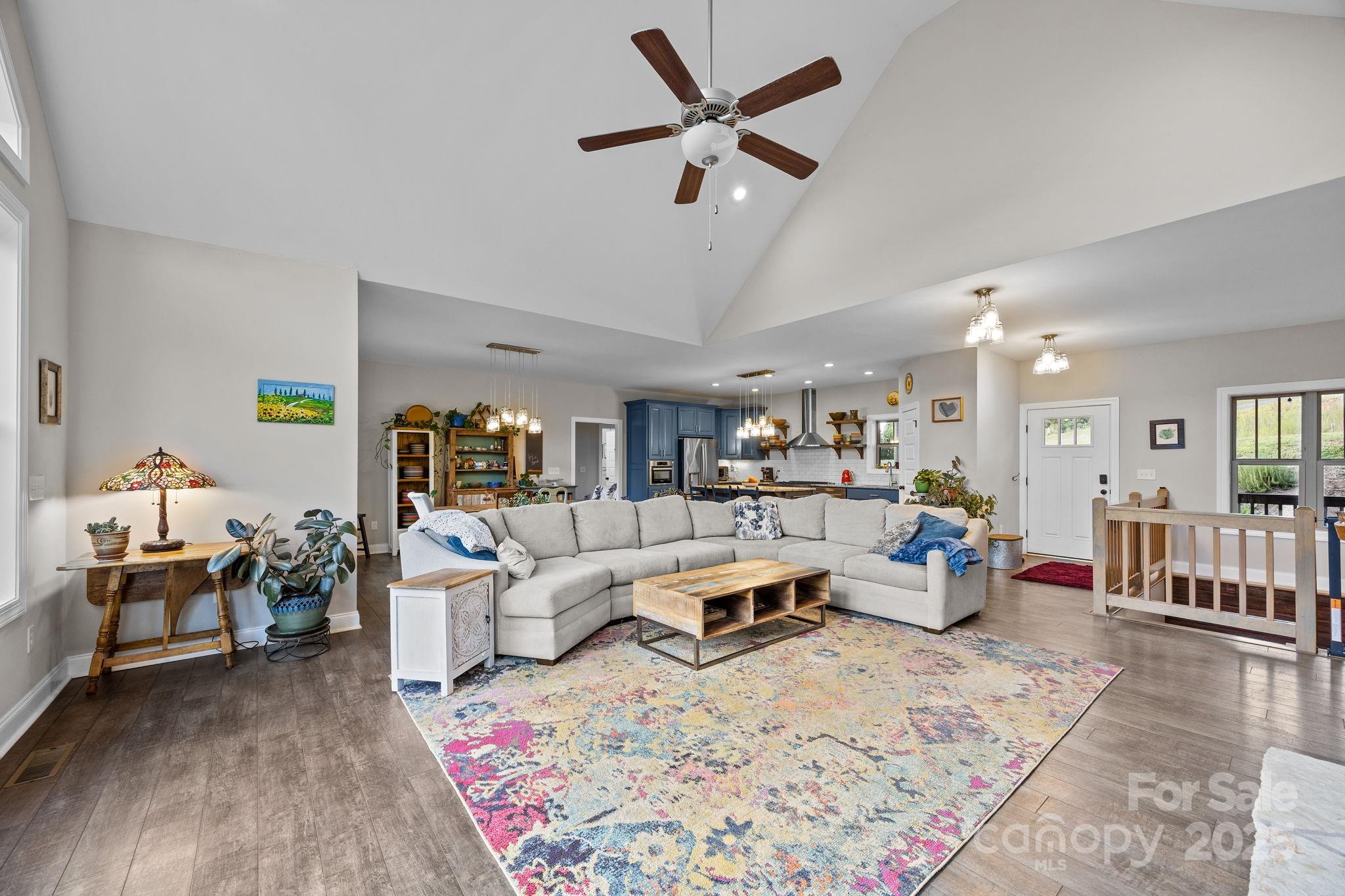 Weaverville, North Carolina, 28787, United States, 4 Bedrooms Bedrooms, ,4 BathroomsBathrooms,Residential,For Sale,1947995