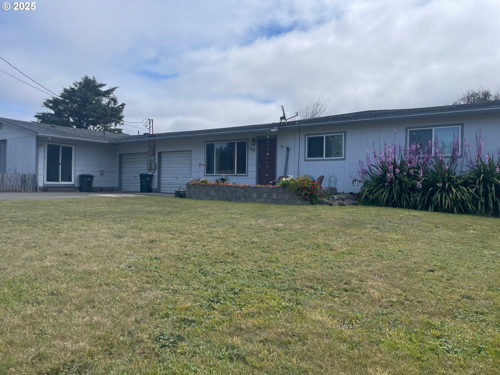 Bandon, Oregon, 97411, United States, ,Residential,For Sale,1923240
