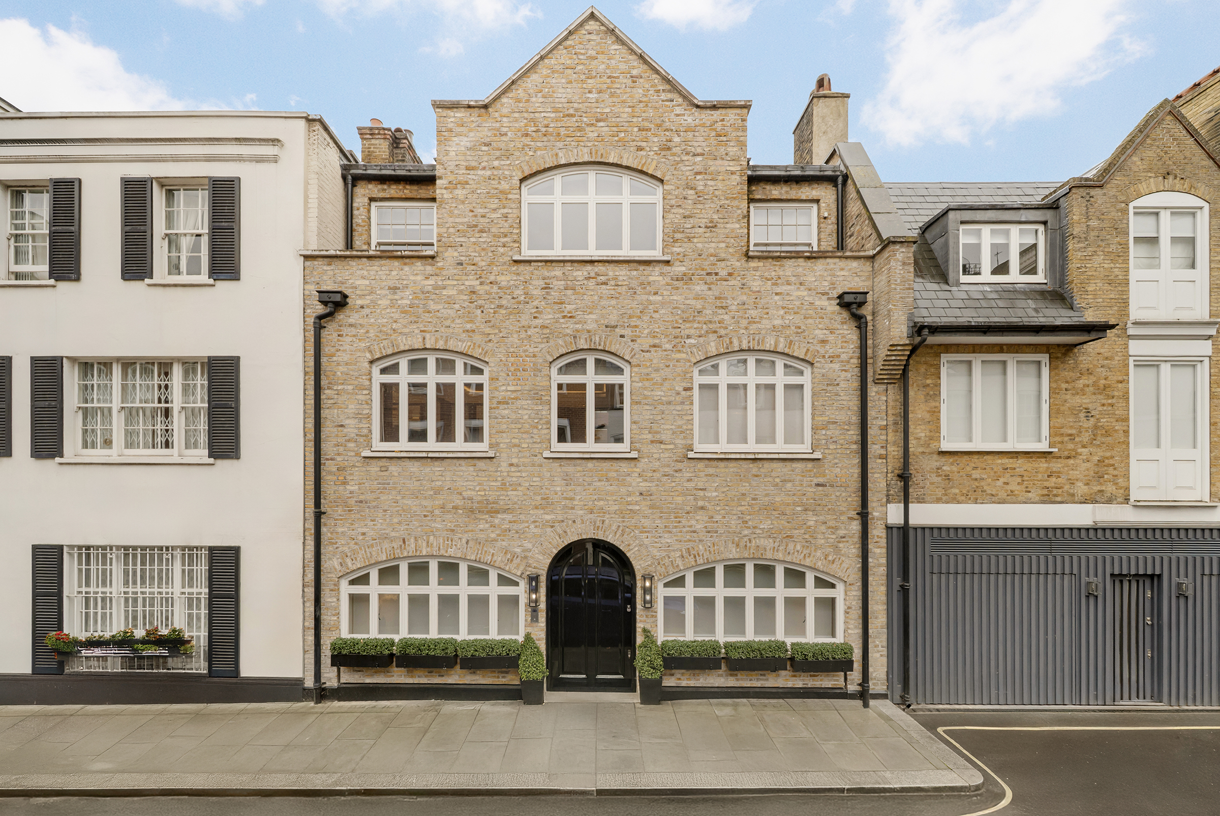 A Grand Mayfair Residence with Garden, Pool and Cinema 