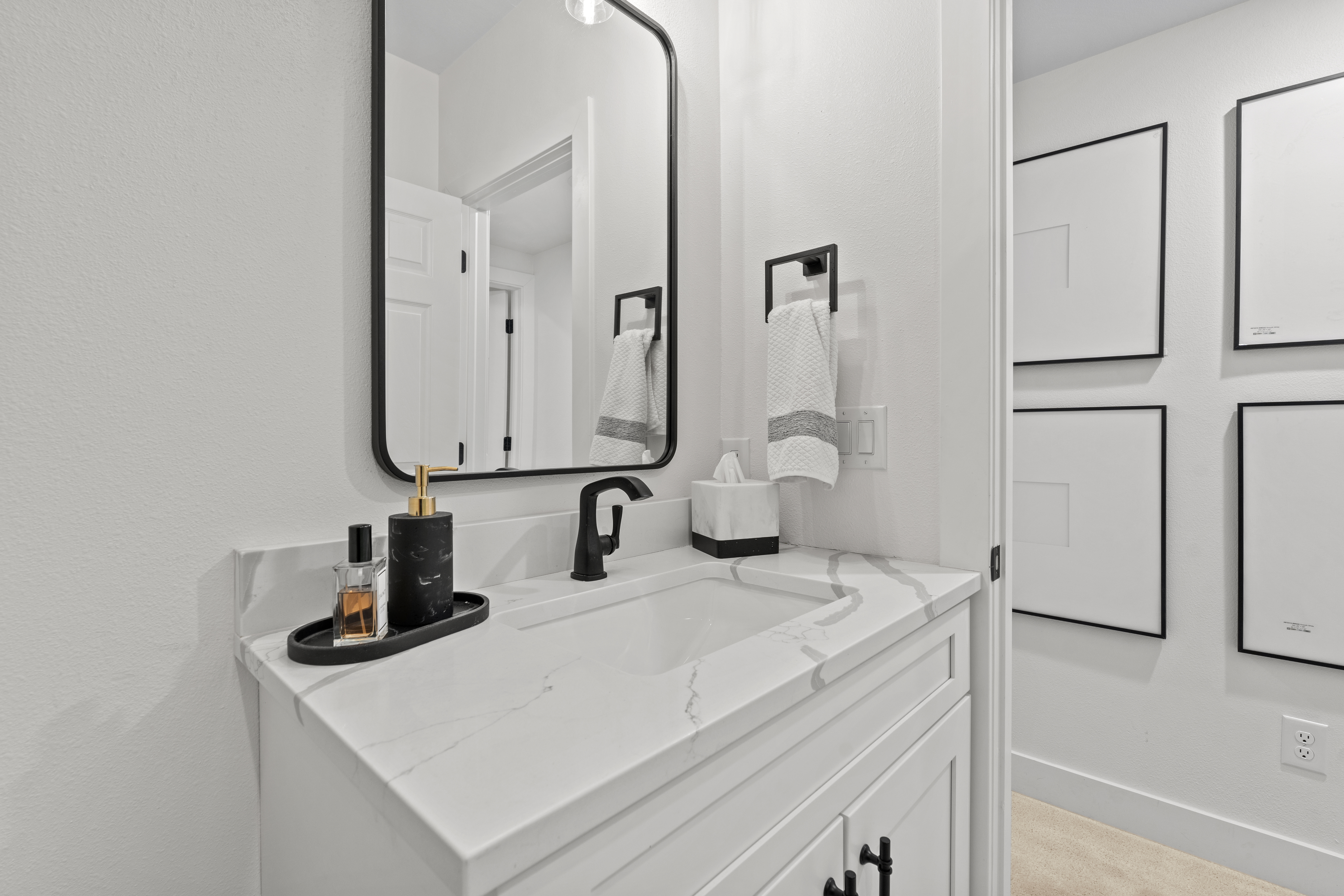  Rare In The Gated, Coveted Village At Castle Pines Community - 物件實景