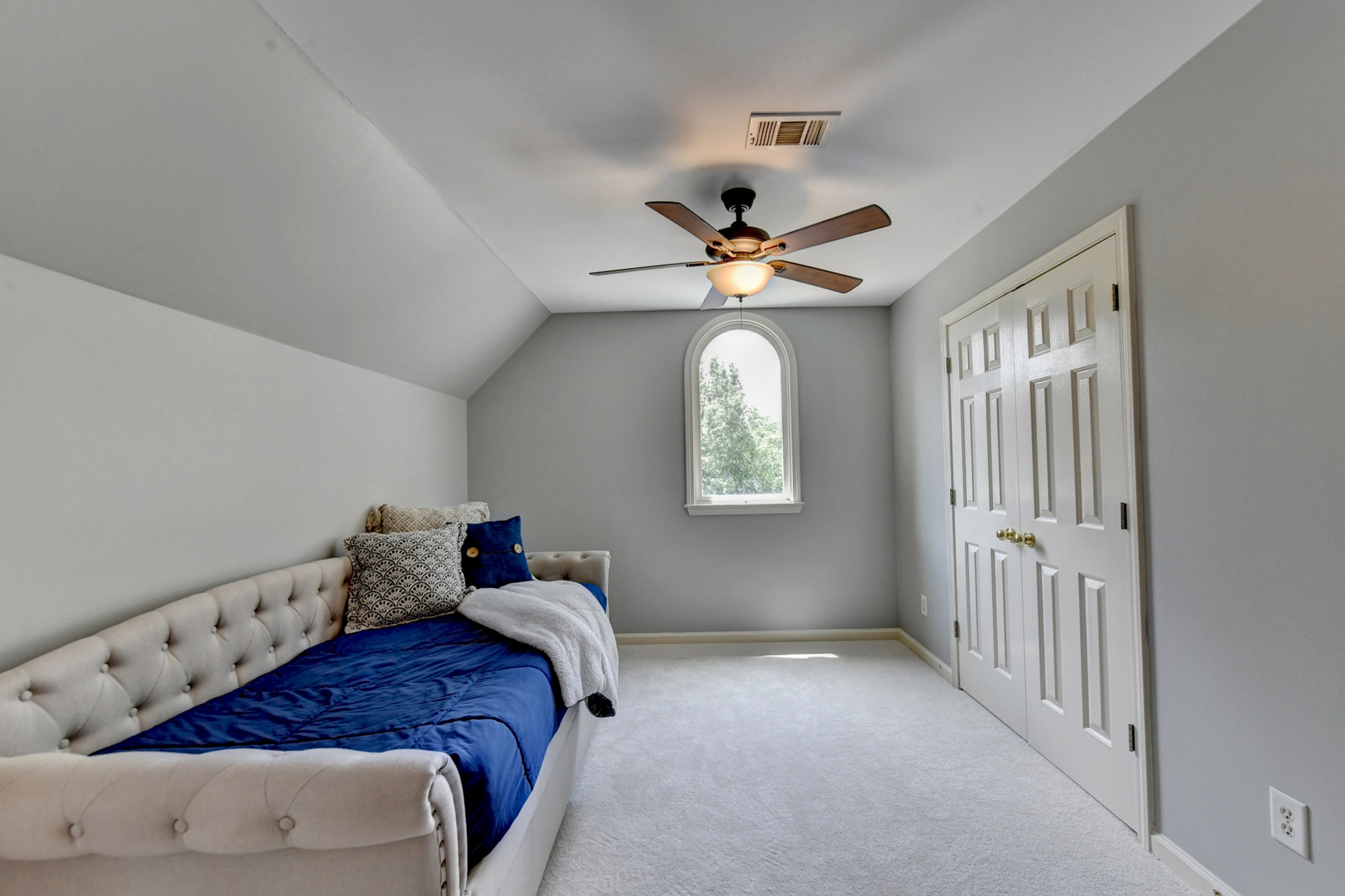  Stunning, Fully Renovated Glen Abbey Home Nestled in the Heart of Alpharetta - 物件實景