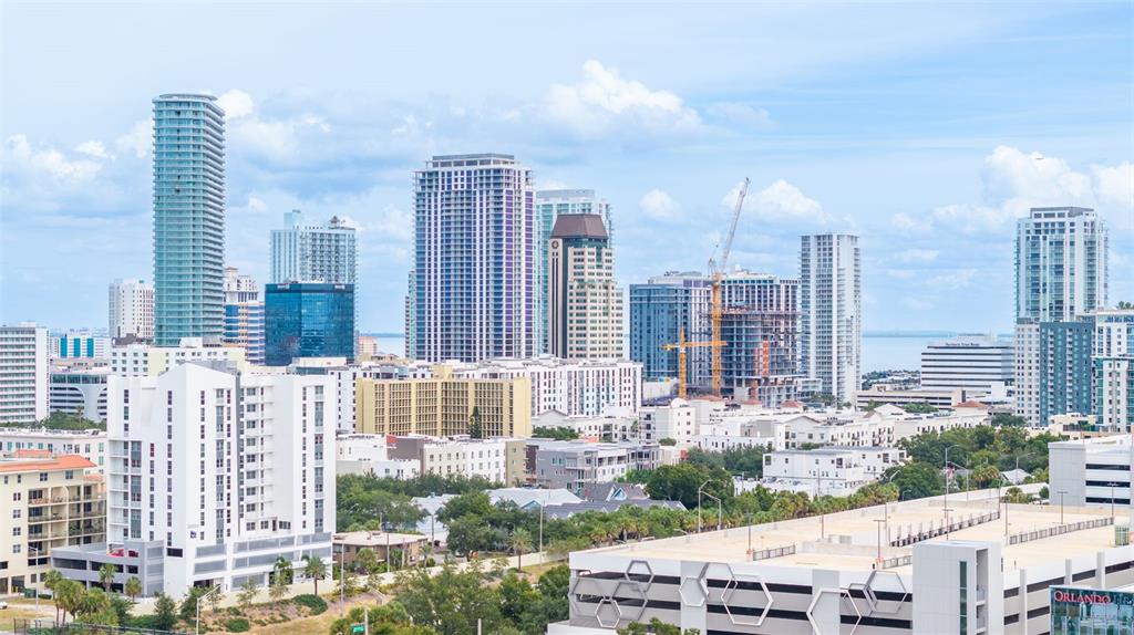 St Petersburg, Florida, 33701, United States, 2 Bedrooms Bedrooms, ,3 BathroomsBathrooms,Residential,For Sale,1994589