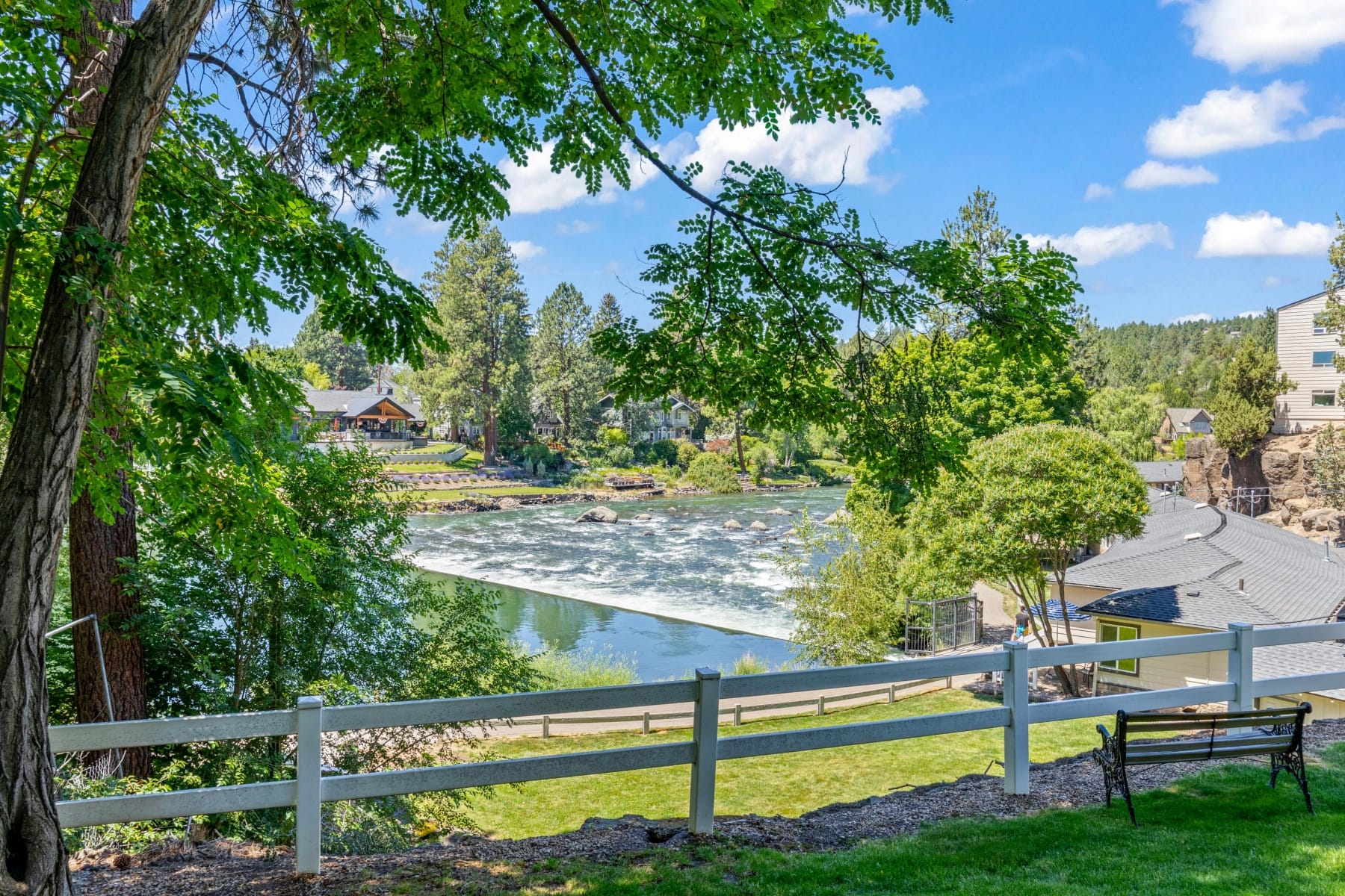 1565 NW Wall Street #232-233 Bend, OR 97703 - 物件實景