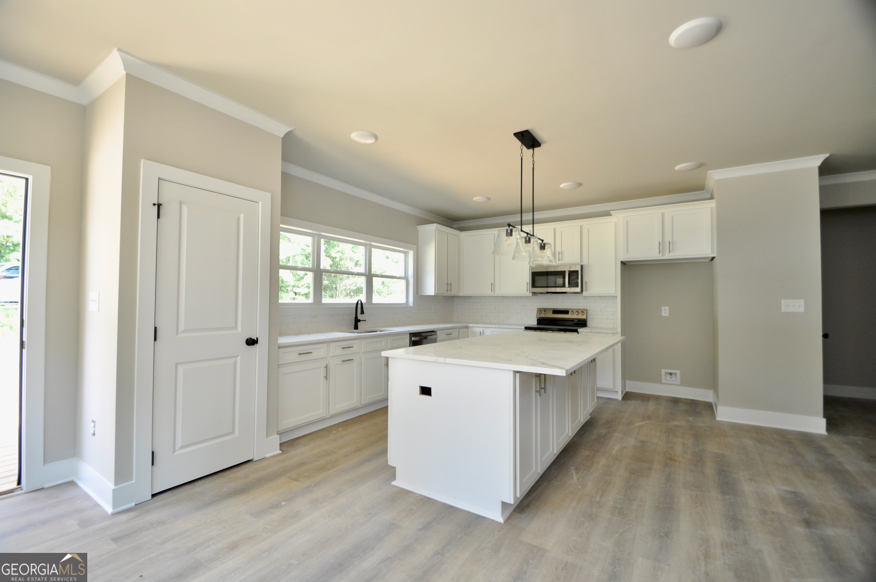 Tignall, Georgia, 30668, United States, 5 Bedrooms Bedrooms, ,3 BathroomsBathrooms,Residential,For Sale,1902123