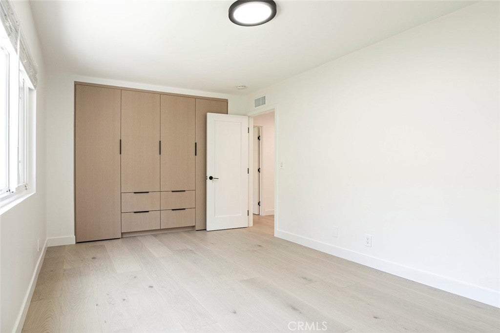 Glendale, California, 91206, United States, 4 Bedrooms Bedrooms, ,3 BathroomsBathrooms,Residential,For Sale,1940917