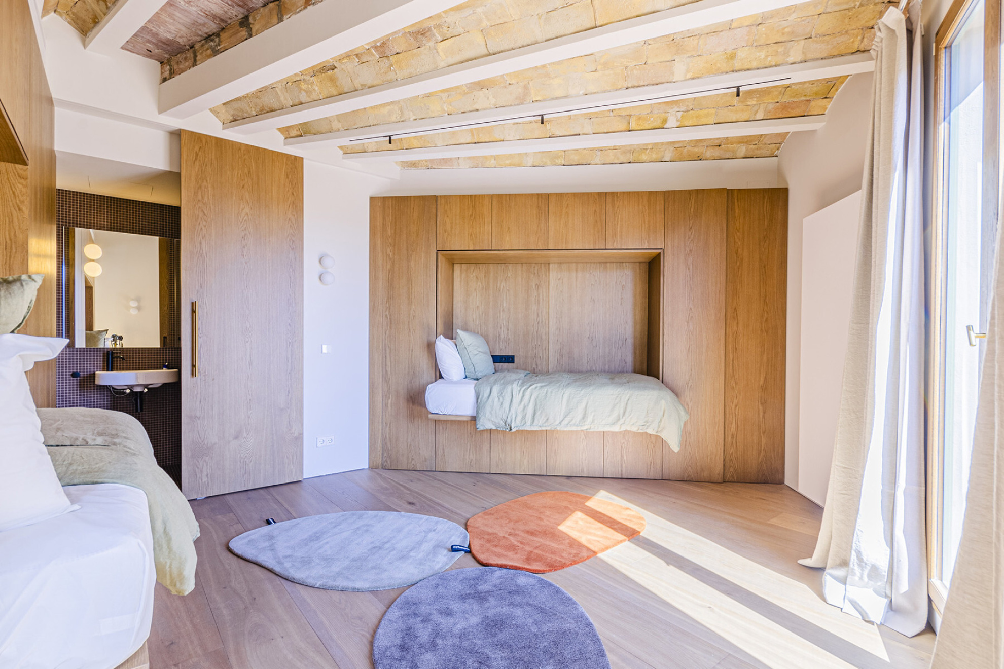  Stunning renovated property with panoramic views and abundant natural light - 物件實景
