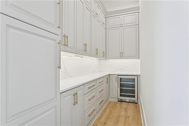 Metairie, Louisiana, 70005, United States, 6 Bedrooms Bedrooms, ,5 BathroomsBathrooms,Residential,For Sale,2010841