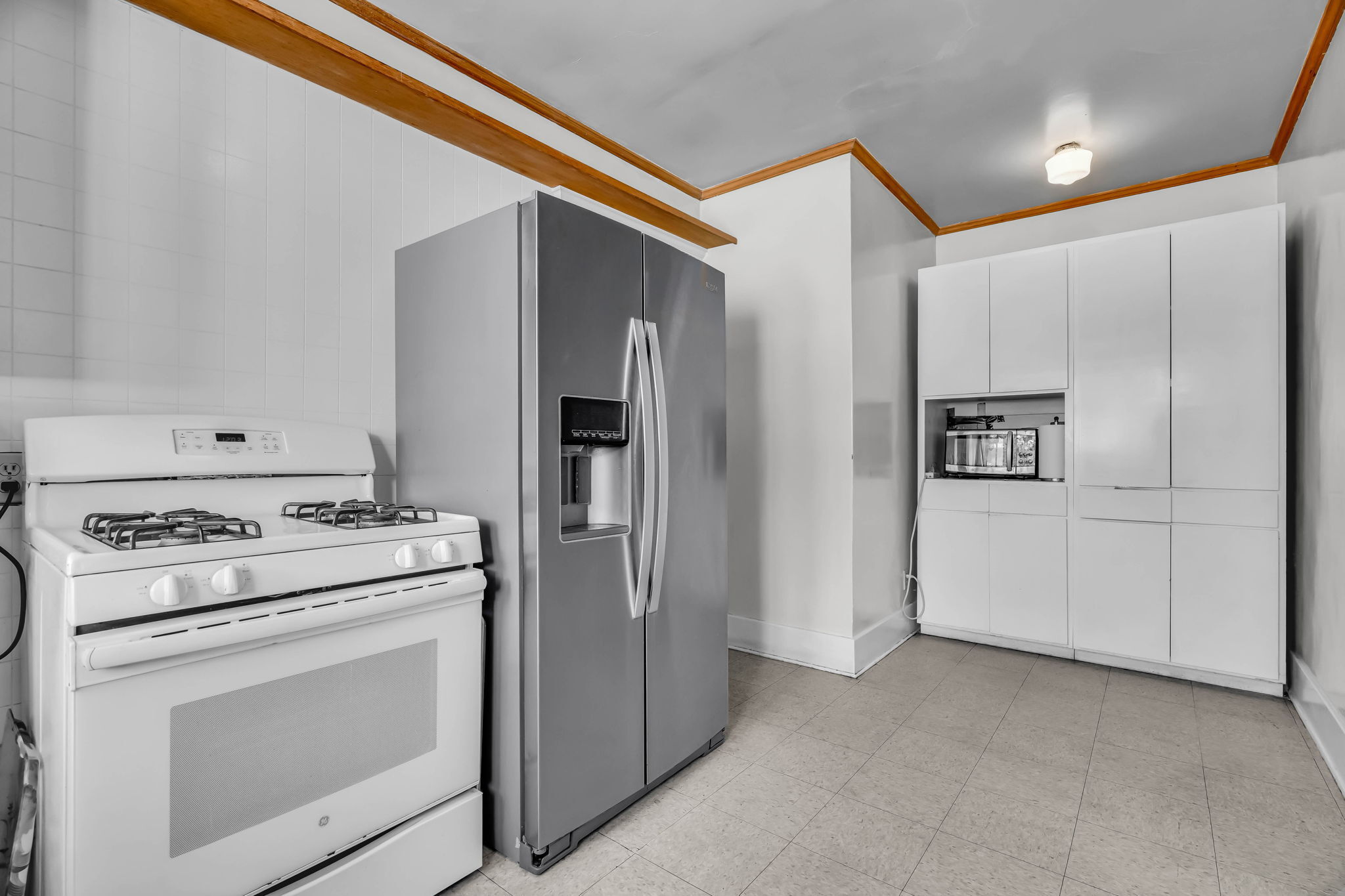  1412 S Victoria Ave - 物件實景