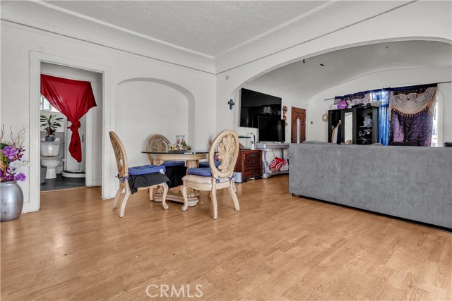 Los Angeles, California, 90061, United States, 3 Bedrooms Bedrooms, ,2 BathroomsBathrooms,Residential,For Sale,2048568