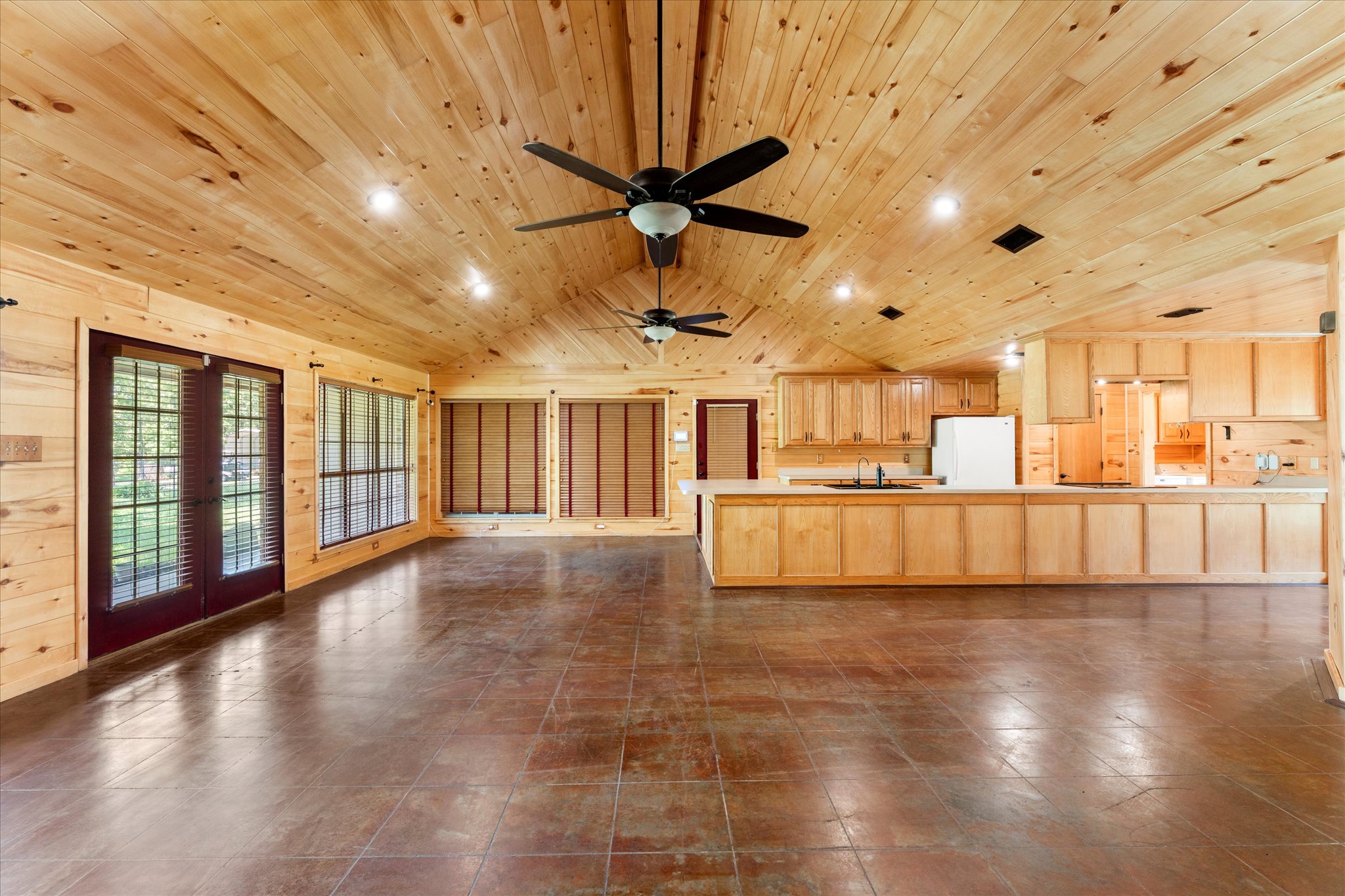 Yantis, Texas, 75497, United States, 3 Bedrooms Bedrooms, ,2 BathroomsBathrooms,Residential,For Sale,1921706