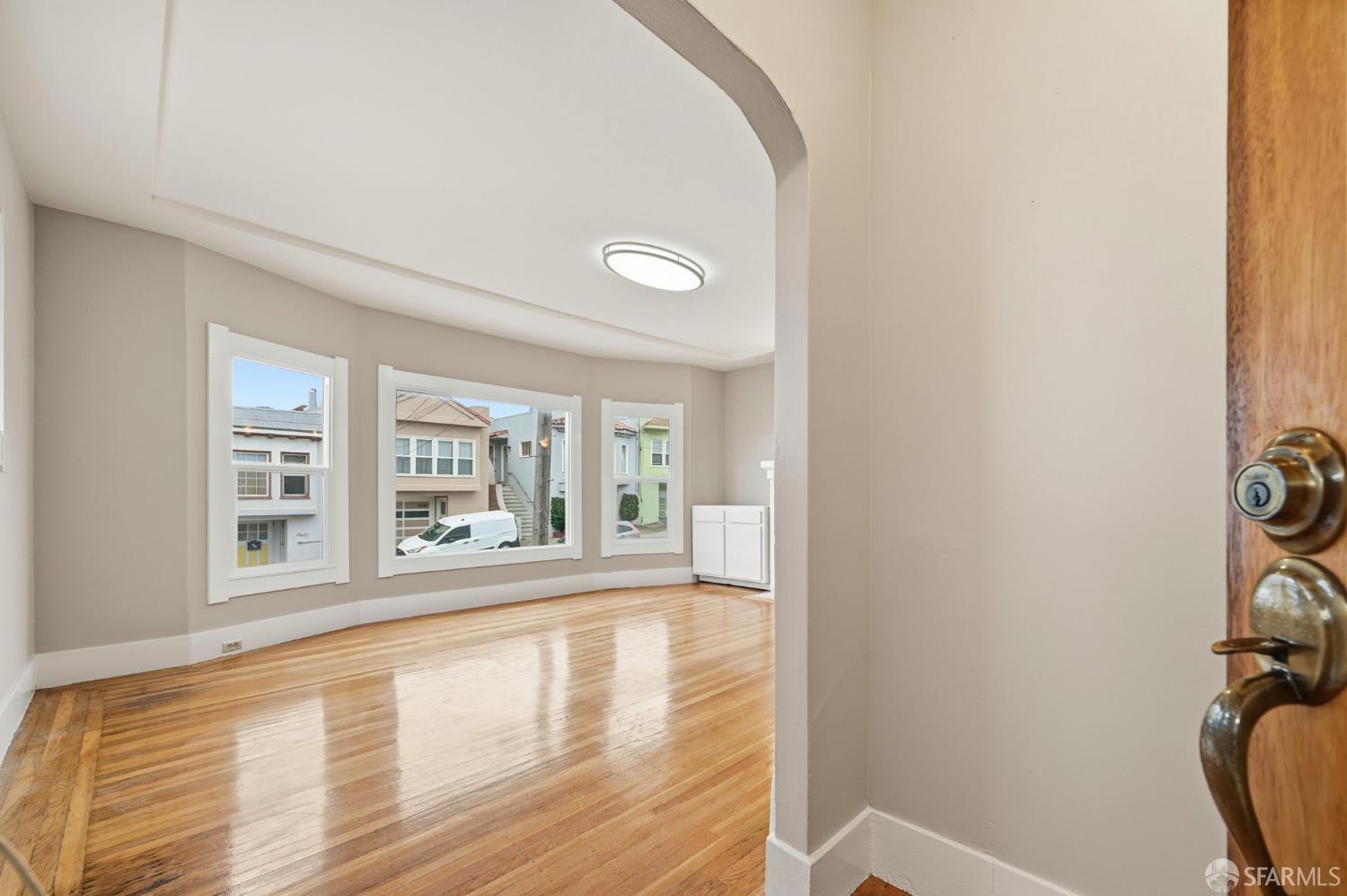 San Francisco, California, 94112, United States, 2 Bedrooms Bedrooms, ,1 BathroomBathrooms,Residential,For Sale,2008516