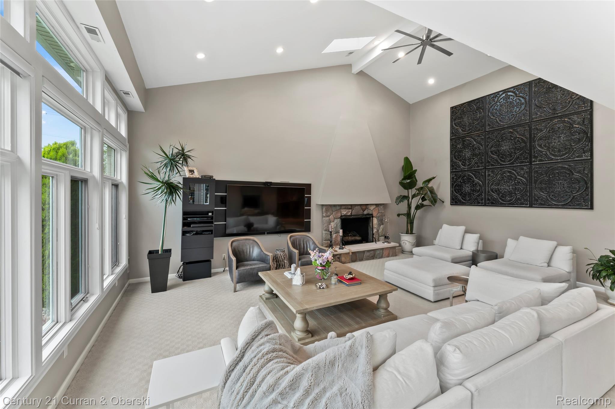 Dearborn Heights, Michigan, 48127, United States, 4 Bedrooms Bedrooms, ,4 BathroomsBathrooms,Residential,For Sale,1905495