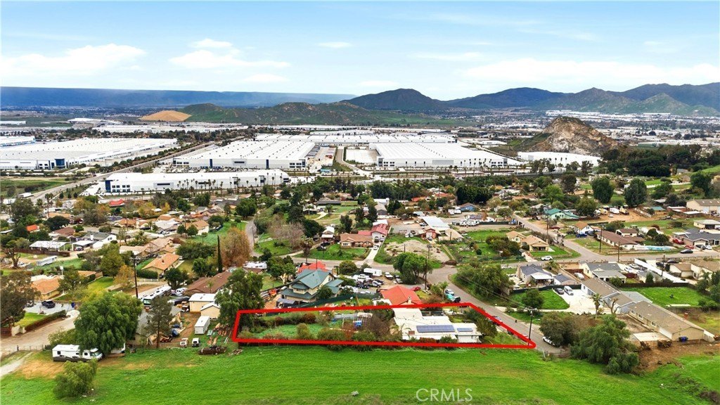 Jurupa Valley, California, 92509, United States, 4 Bedrooms Bedrooms, ,3 BathroomsBathrooms,Residential,For Sale,2008613