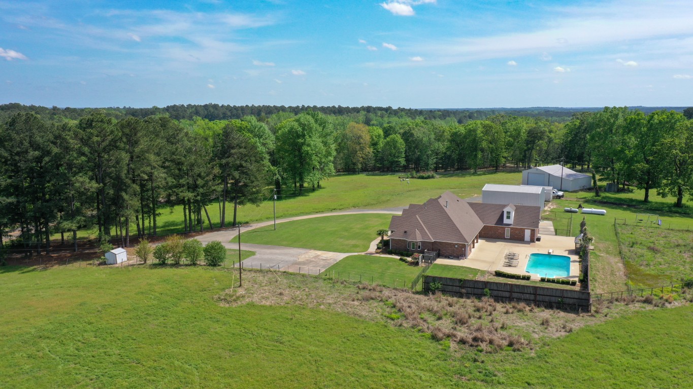 Bloomburg, Texas, 75556, United States, 4 Bedrooms Bedrooms, ,2 BathroomsBathrooms,Residential,For Sale,1789211