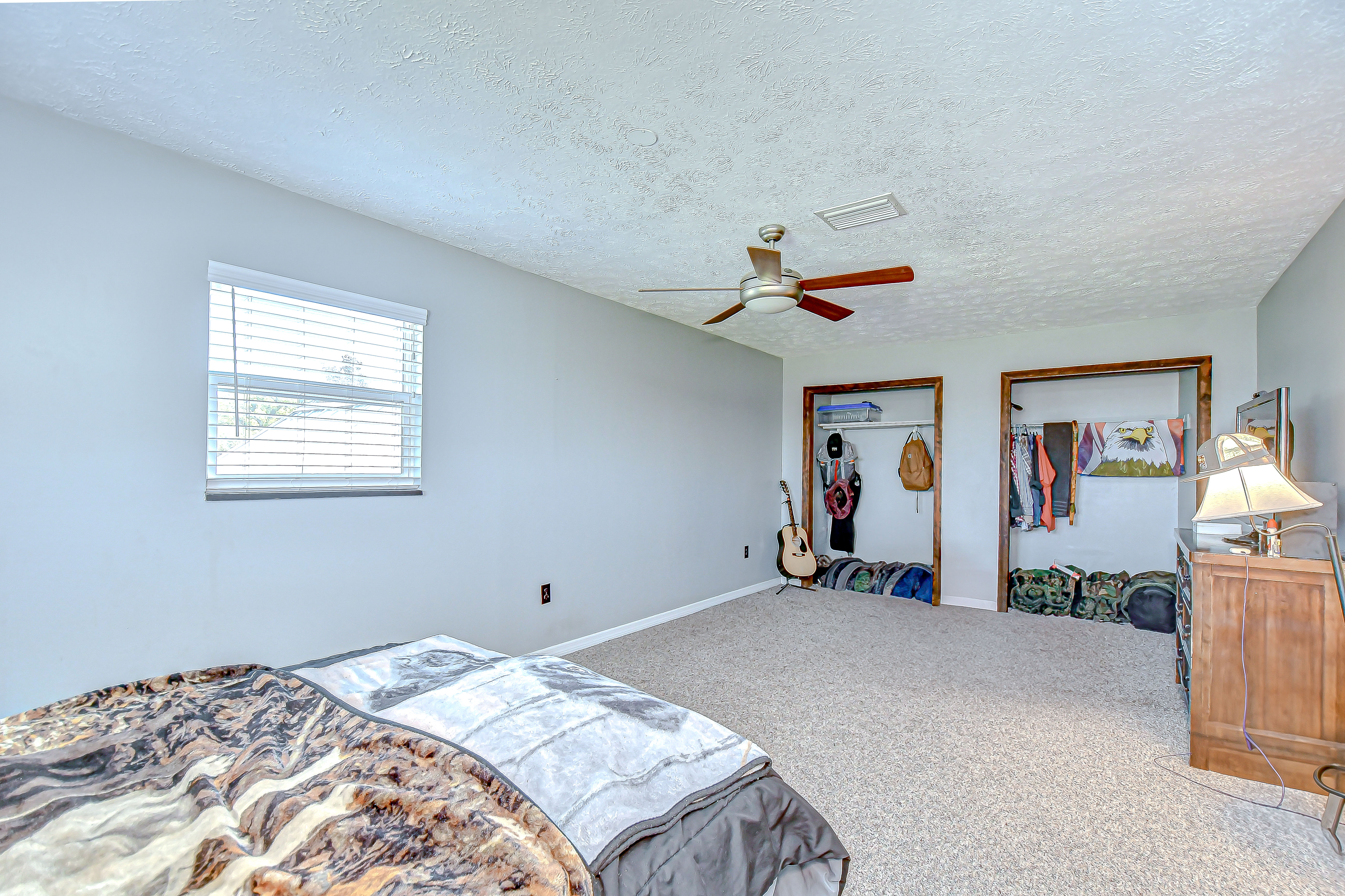 Dade City, Florida, 33523, United States, 4 Bedrooms Bedrooms, ,3 BathroomsBathrooms,Residential,For Sale,1873323